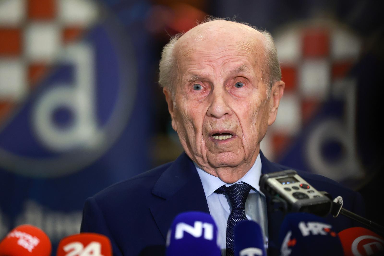 Zagreb: Izjave  skupštinara nakon završene skupštine