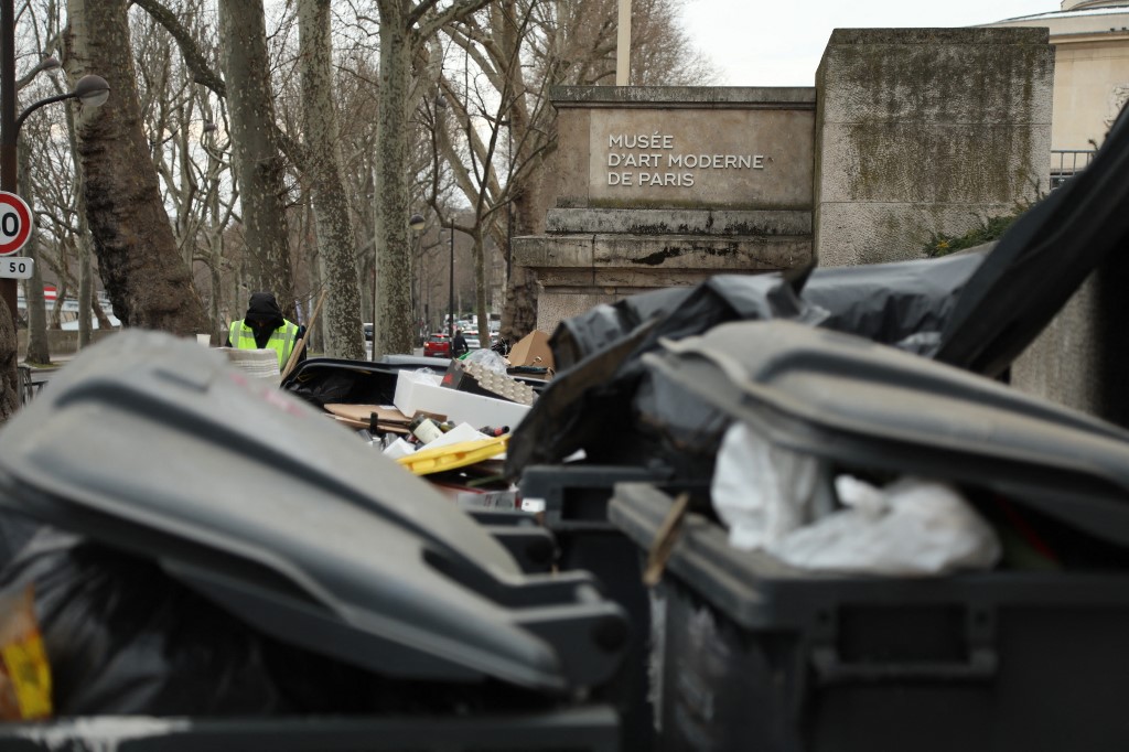 smeće u Parizu