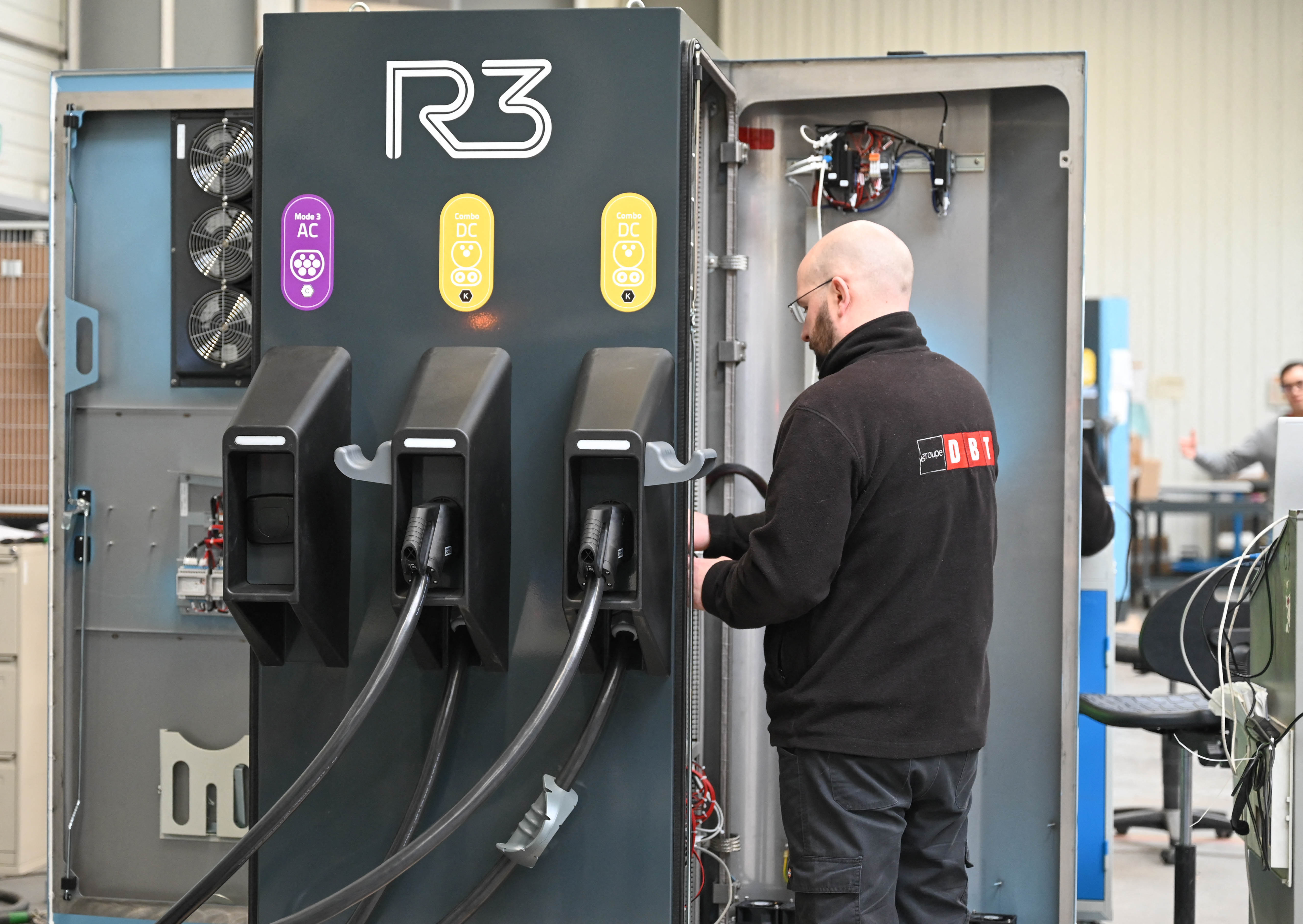 FRANCE-INDUSTRY-ENERGY-ELECTRICITY-AUTO