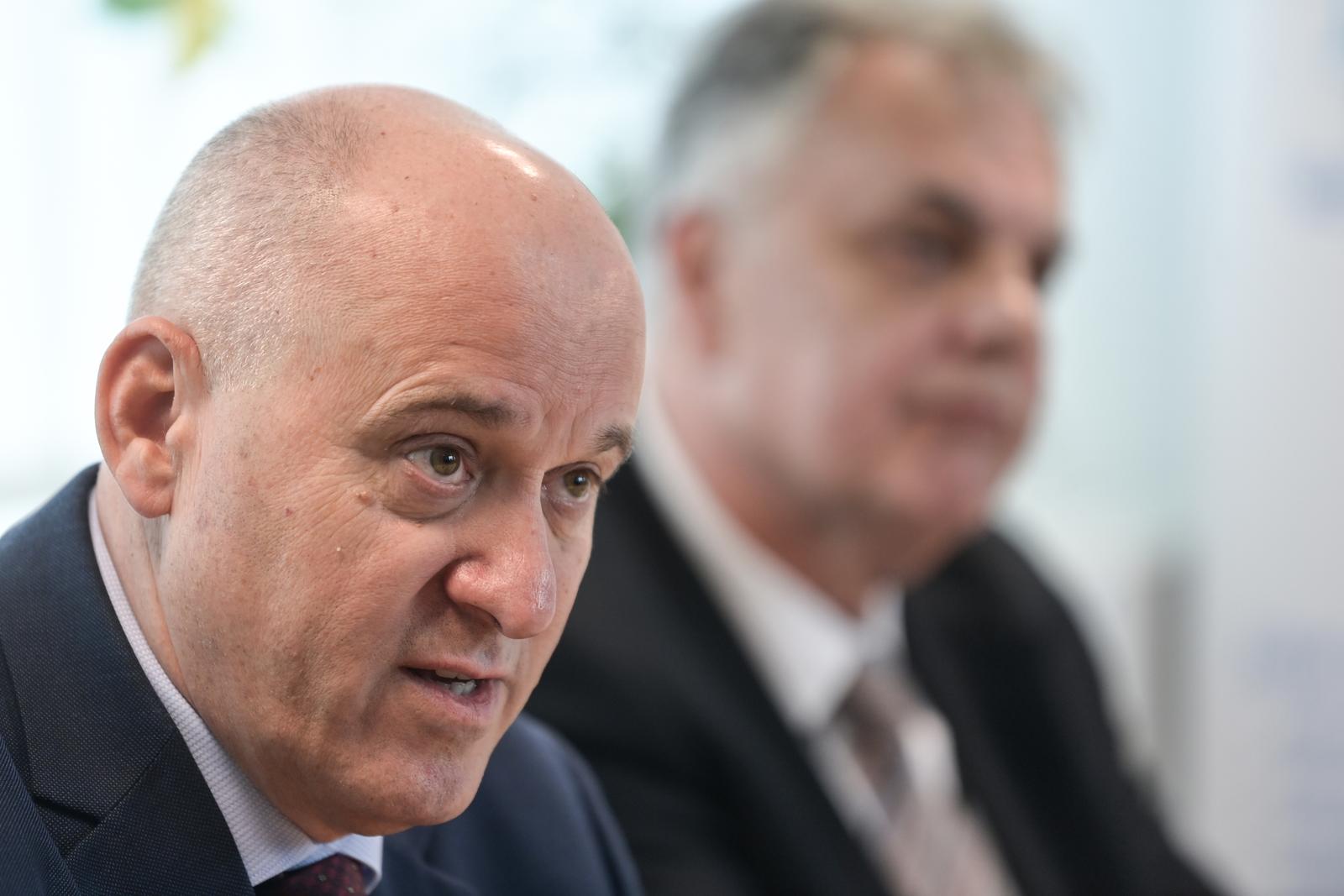 Zagreb: Branko Bačić i direktor APN-a, Dragan Hristov, na konferenciji za medije o APN-u