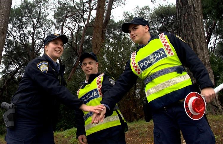 Luka Bagarić, policija, Down sindrom