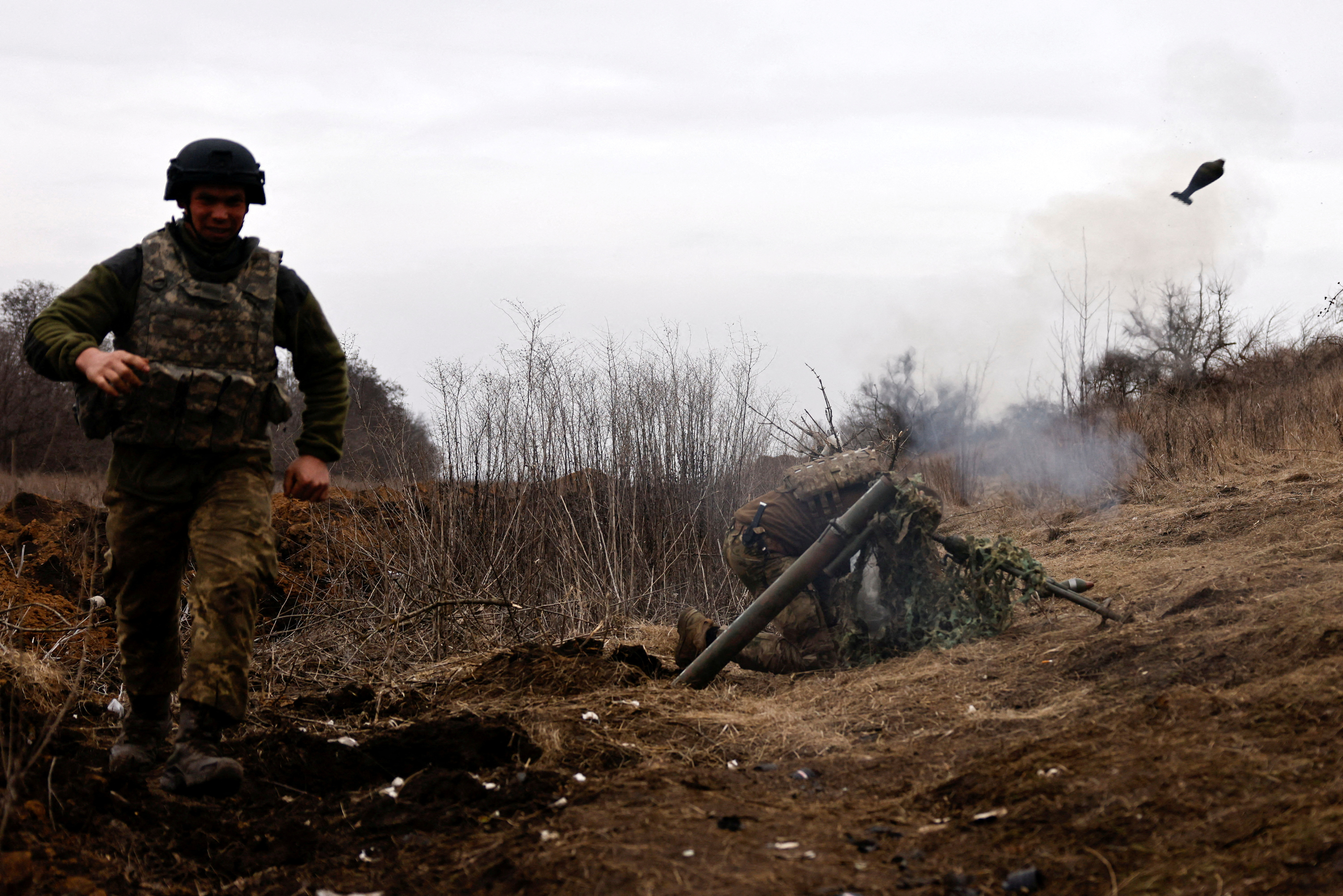 Ukraine army near Bakhmut fires anti-tank guns and mortars