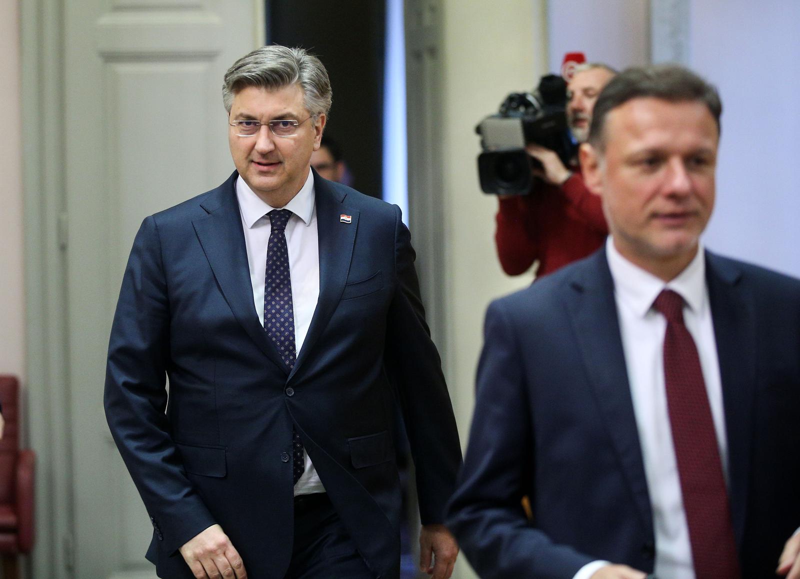 Zagreb: 33 zastupnika traže pokretanje pitanja povjerenja Premijeru