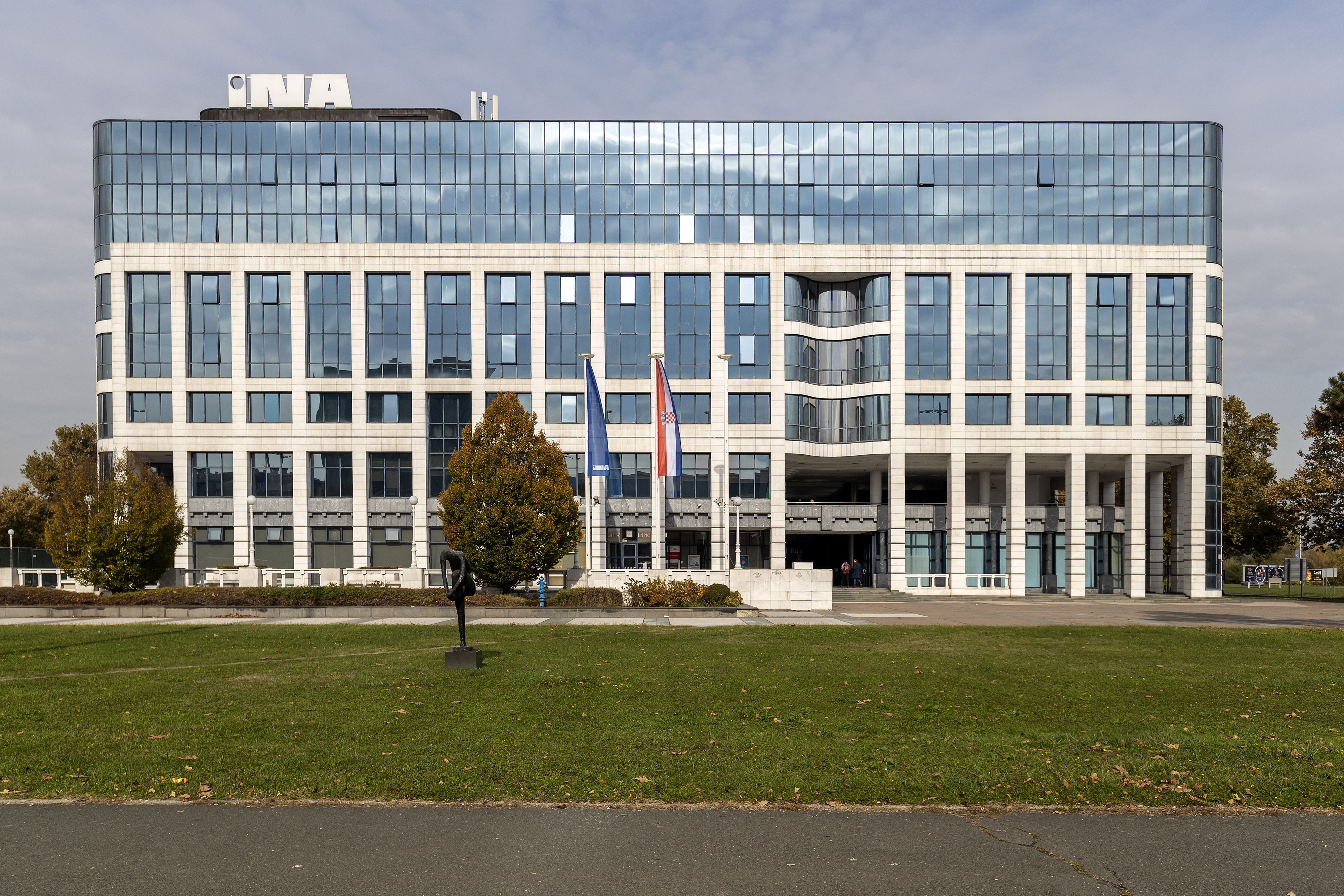 Zagreb: Upravna zgrada Ine