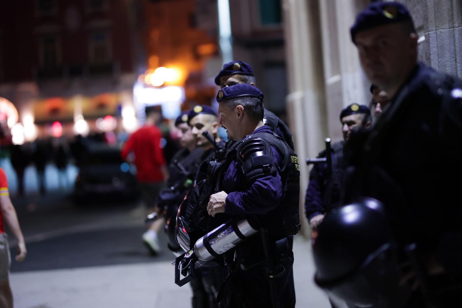 Navija?i na splitskim ulicama nakon zavretka utakmice izme?u Hrvatske i Walesa