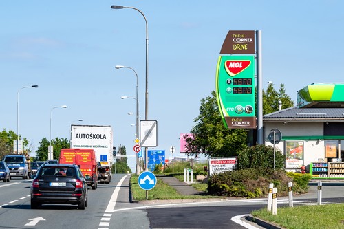 Čerpací stanice MOL, benzínka, ceny pohonných hmot, benzín, nafta, cena, snížení spotřební daně