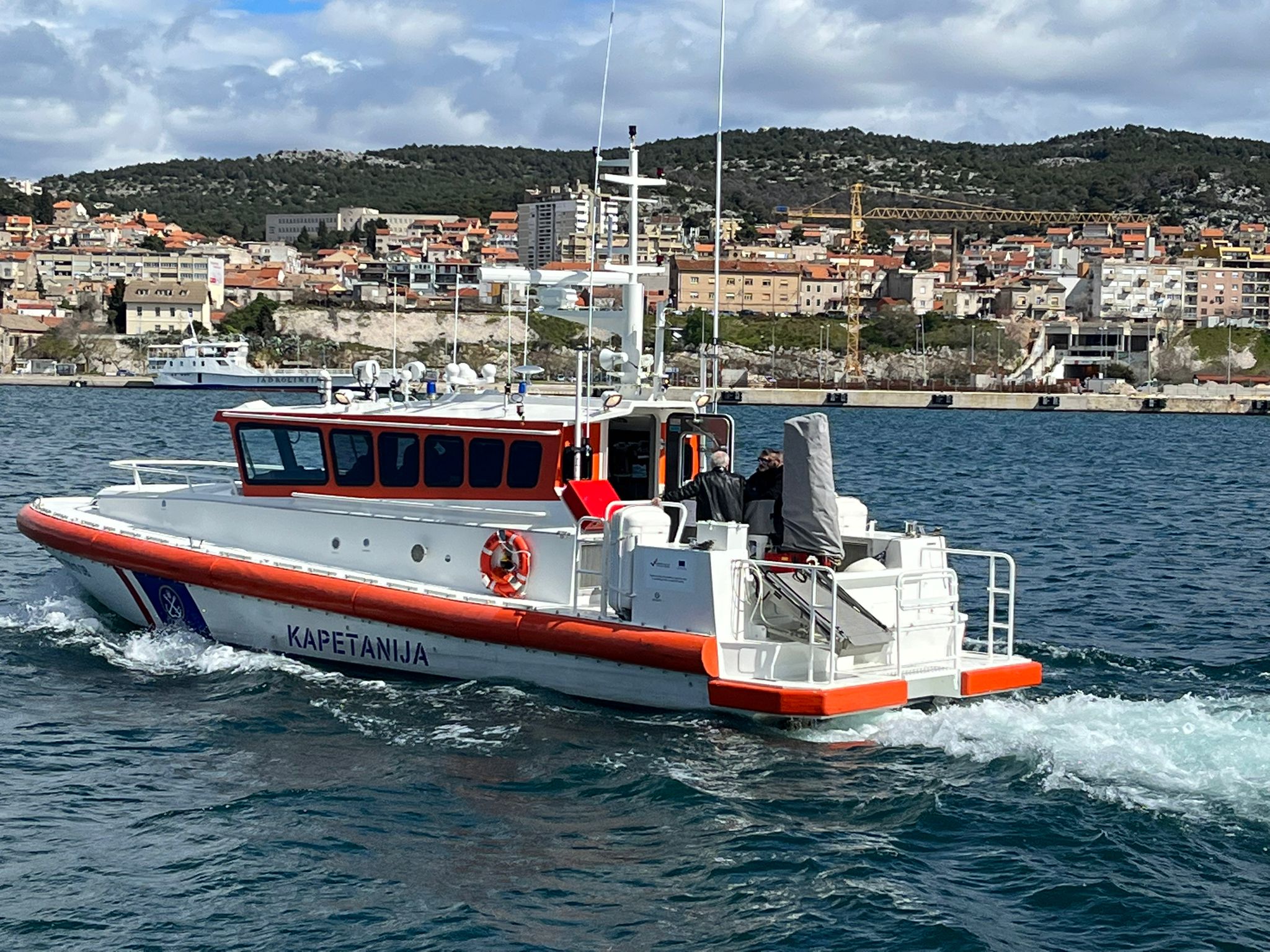 brodica hitne pomorske medicinske službe