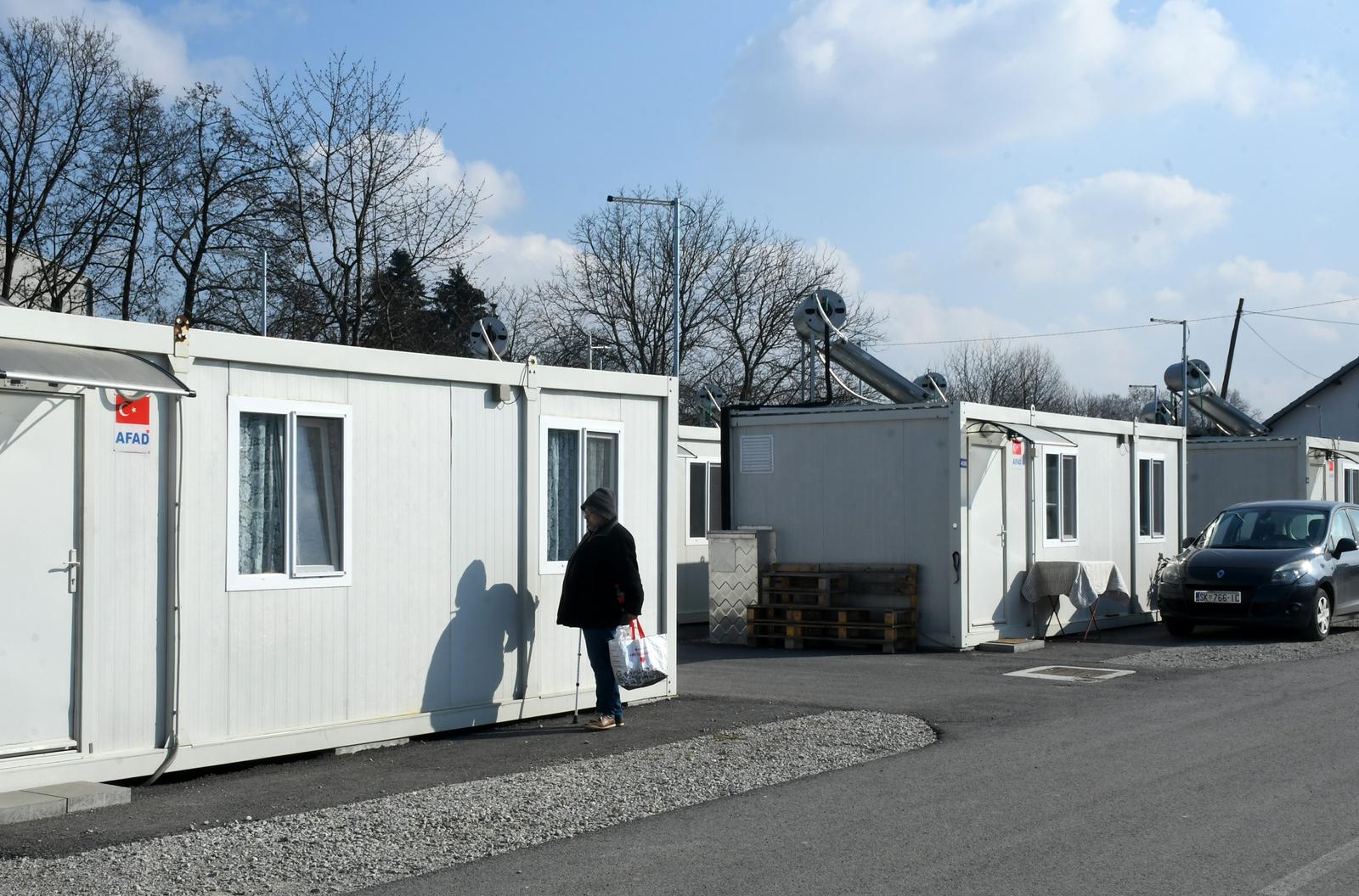 Petrinja: U kontejnerskom naselju na Sajmištu brojni kontejneri bili su donacija Turske