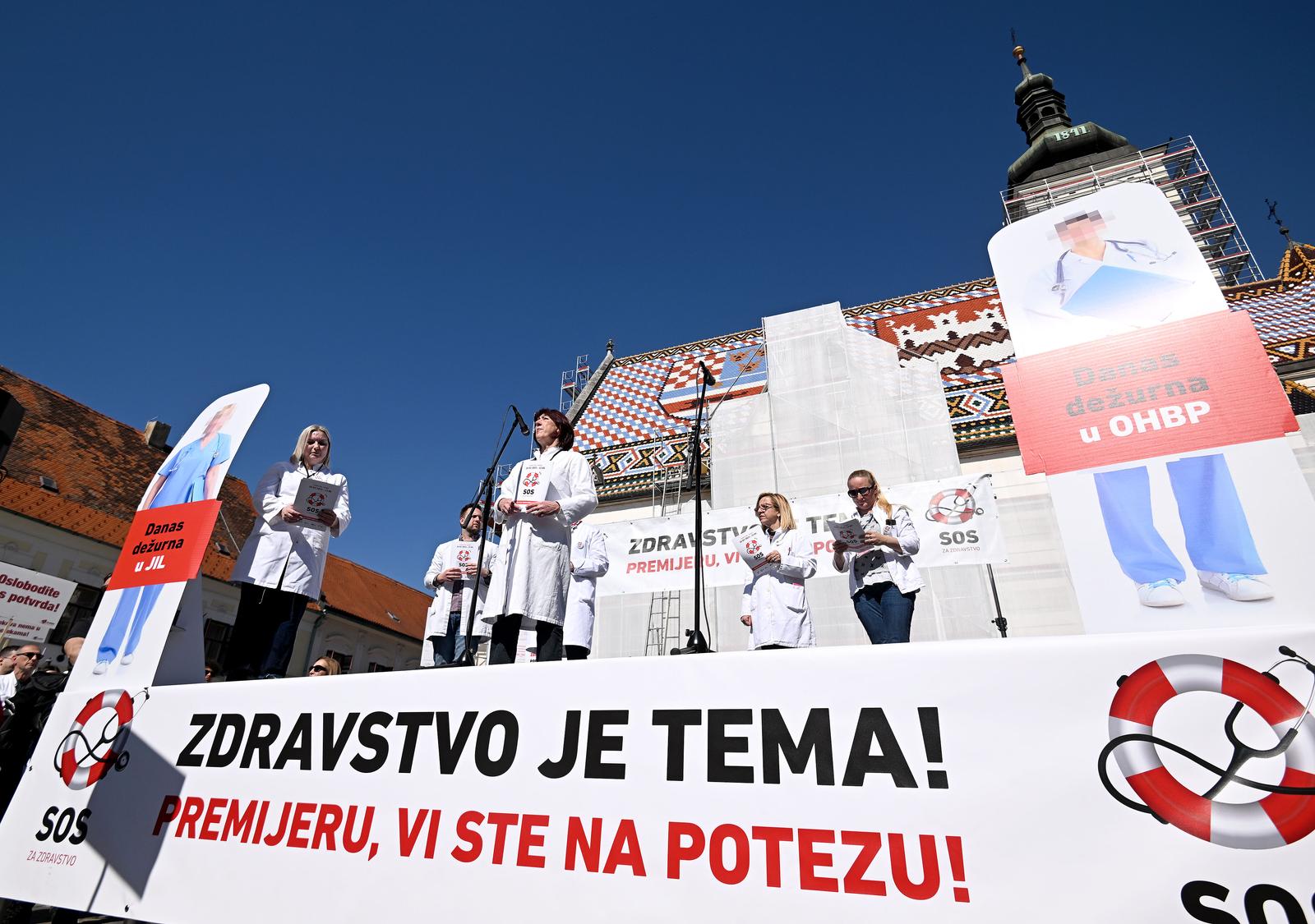 Zagreb: Prosvjed liječnika nezadovoljnih stanjem u hrvatskom zdravstvu pod sloganom 'S.O.S. za zdravstvo'