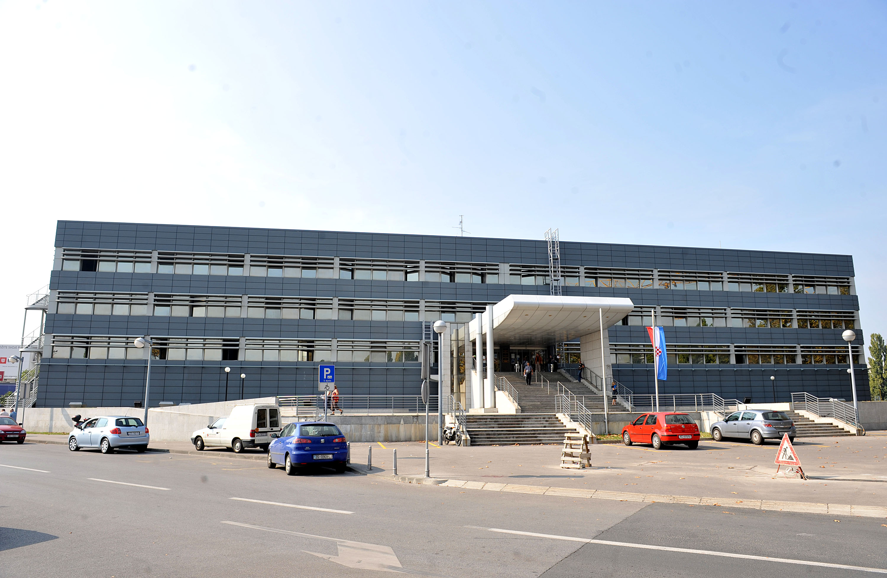 Zagreb: Zgrada policijske postaje u Heinzelovoj