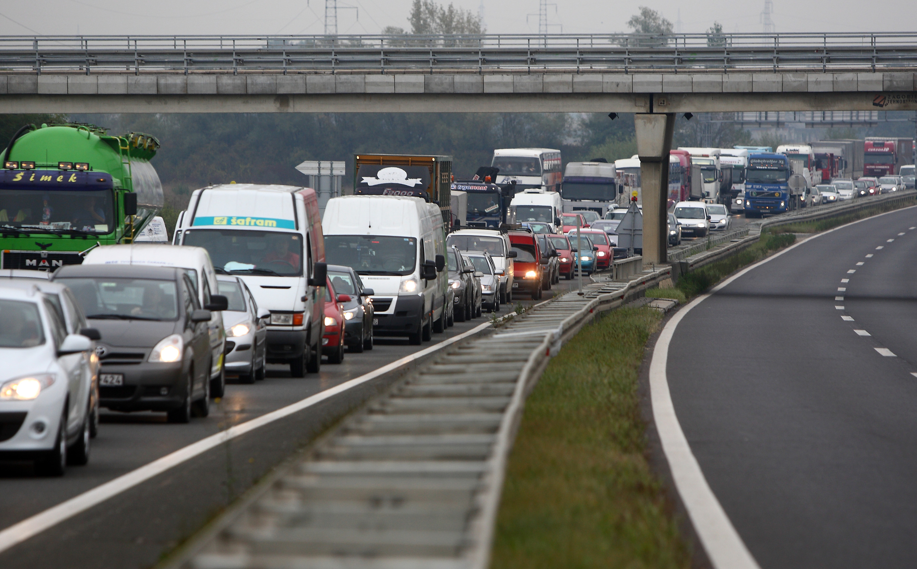 Zagreb: Dva kamiona sudjelovala u prometnoj nesre?i na autocesti A4