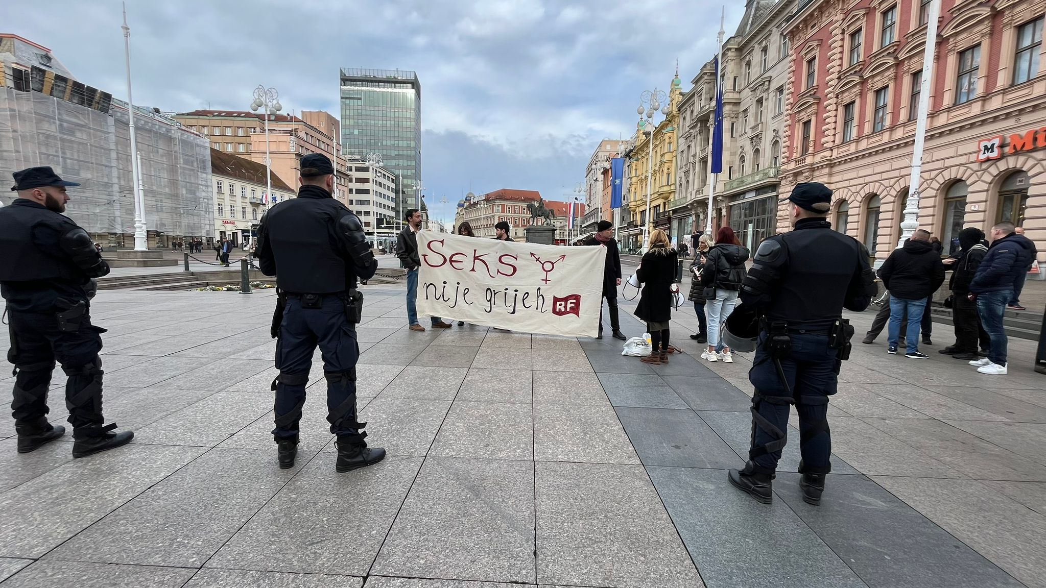 N1 / Katarina Brečić