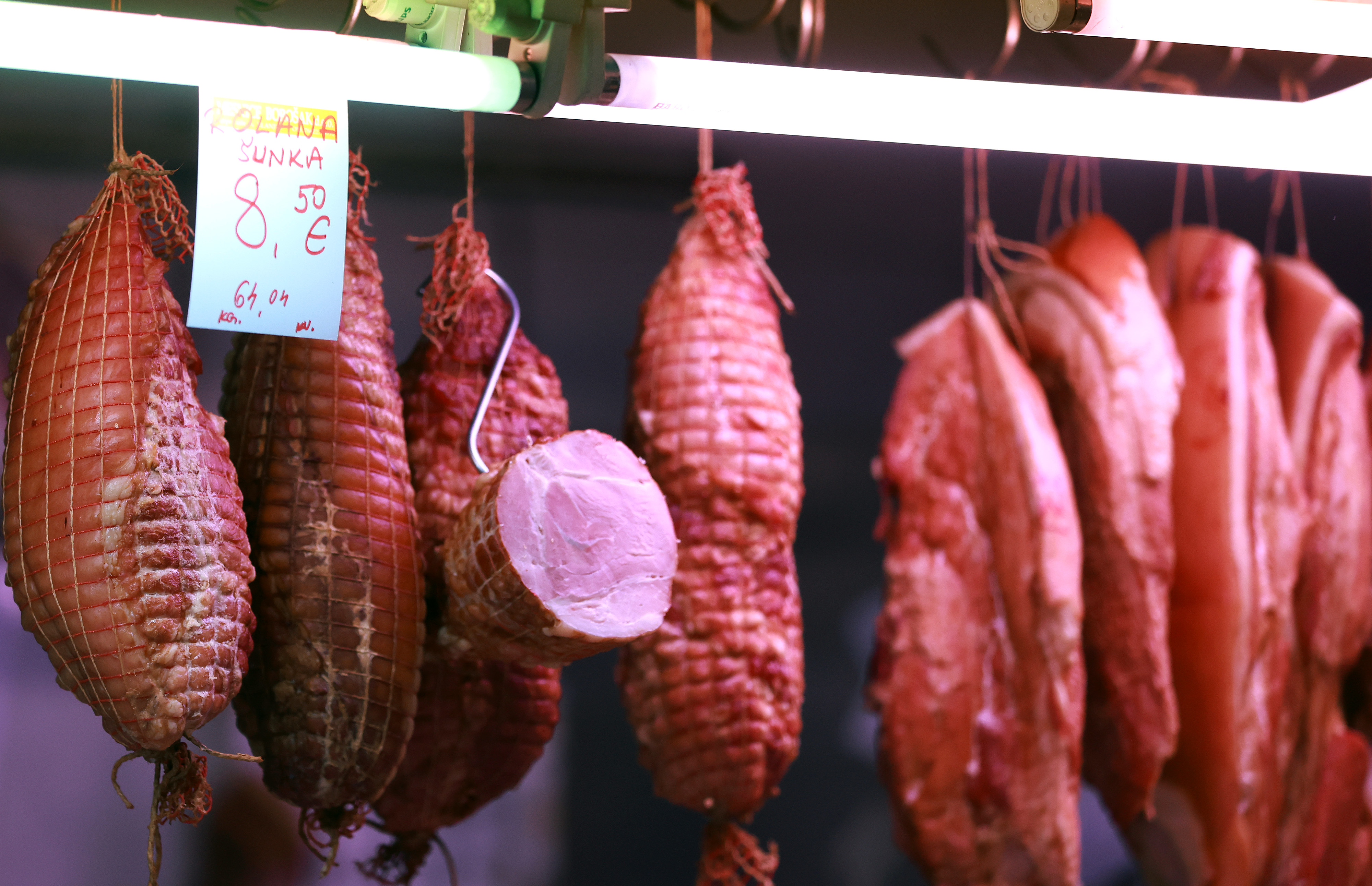 Zagreb: Ponuda na tržnici Dolac na Veliki petak