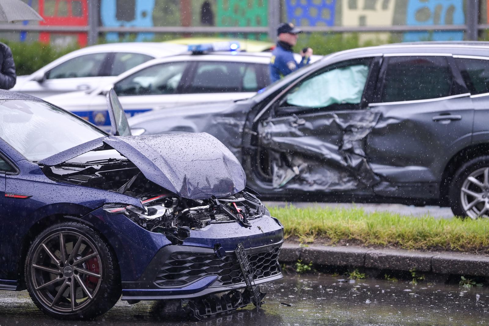 Zagreb: Pet vozila sudarilo se na Slavonskoj aveniji