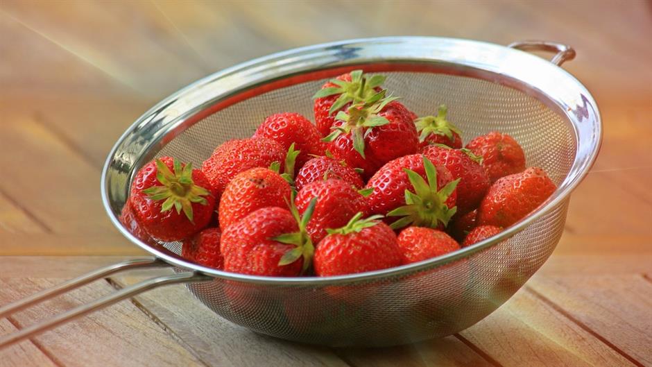 strawberries, jagode