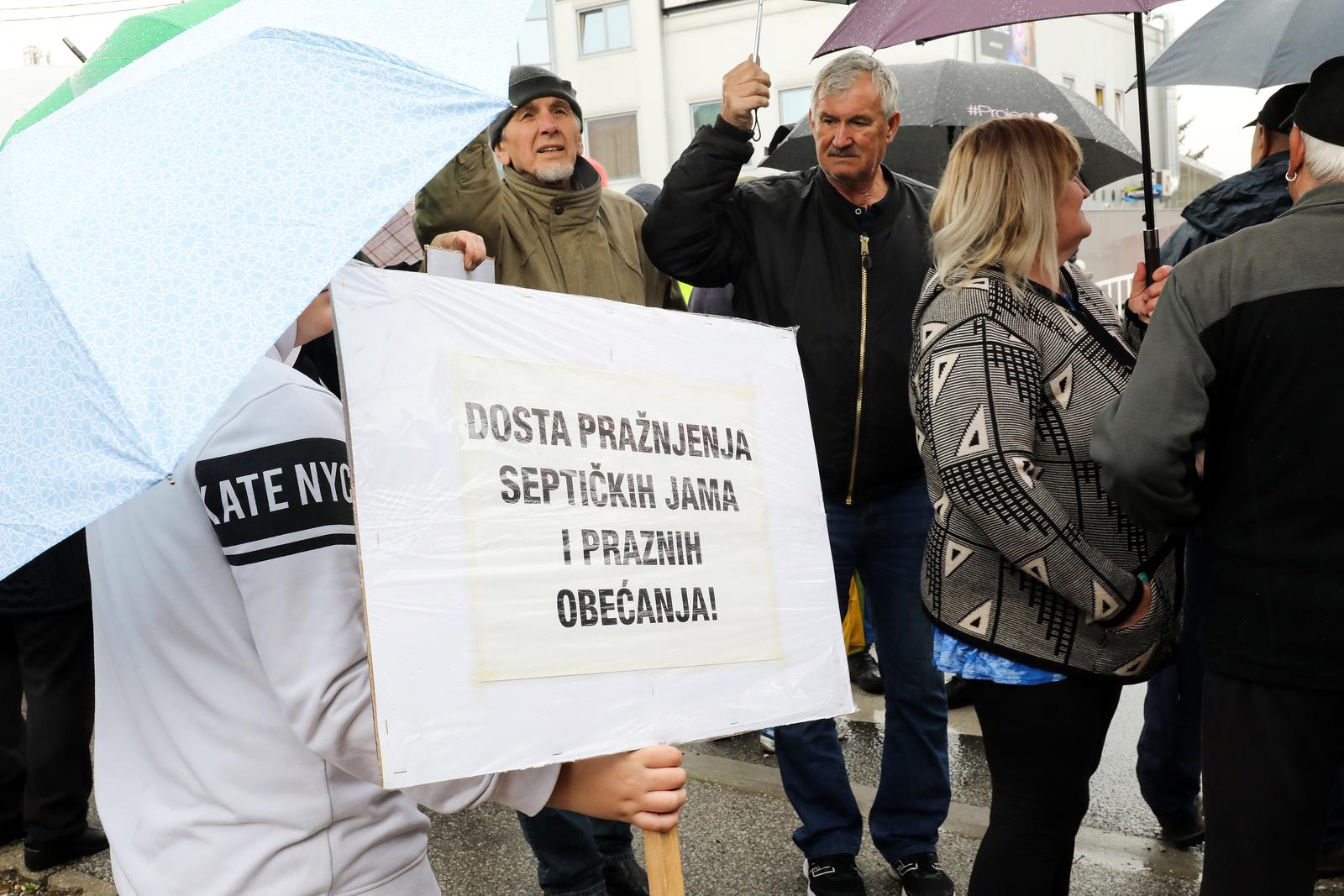 Zagreb: Prosvjed građanske inicijative "Moje Lučko"