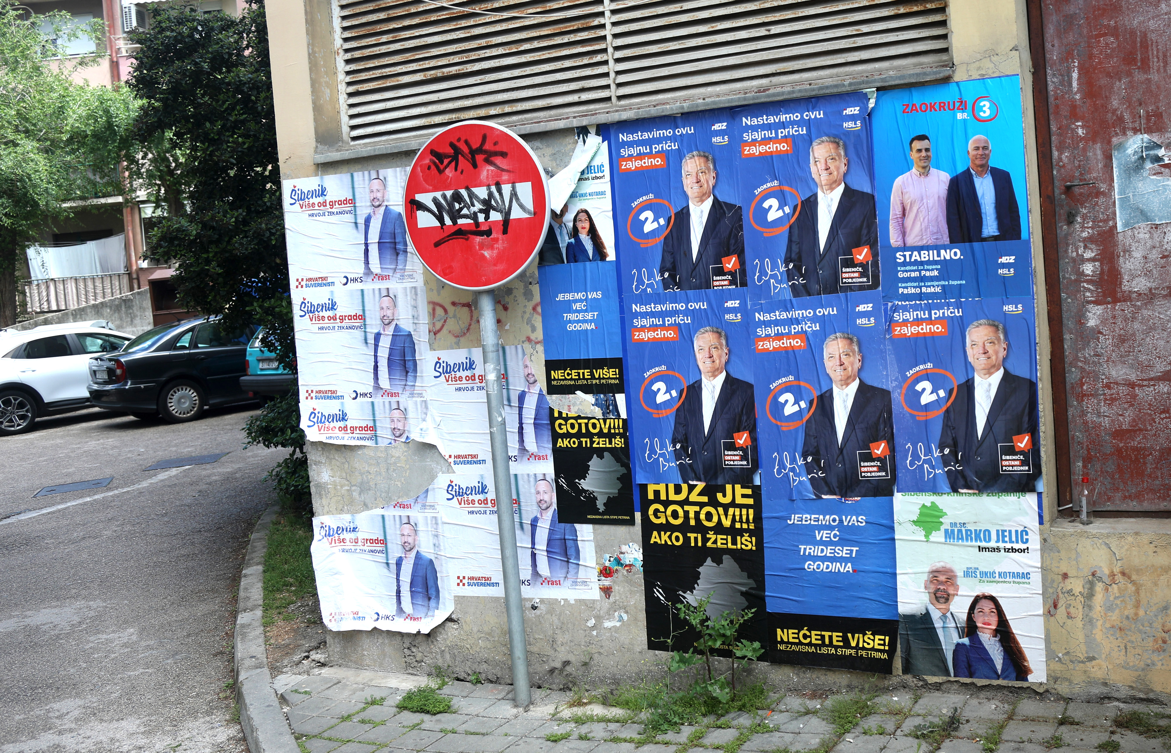 Posljednje poruke biračima uoči lokalnih izbora na plakatima u Šibeniku