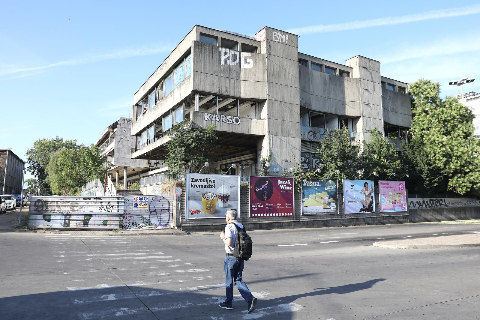 Zagreb, paromlinska, napuštena zgrada