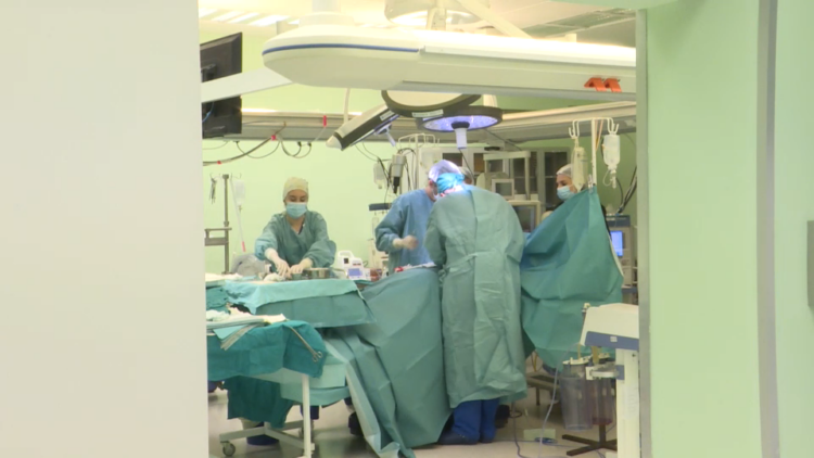 1676894608-klinika-za-kardiohirurgiju-kc-nis-operacija-hirurzi-N1-3-750x422