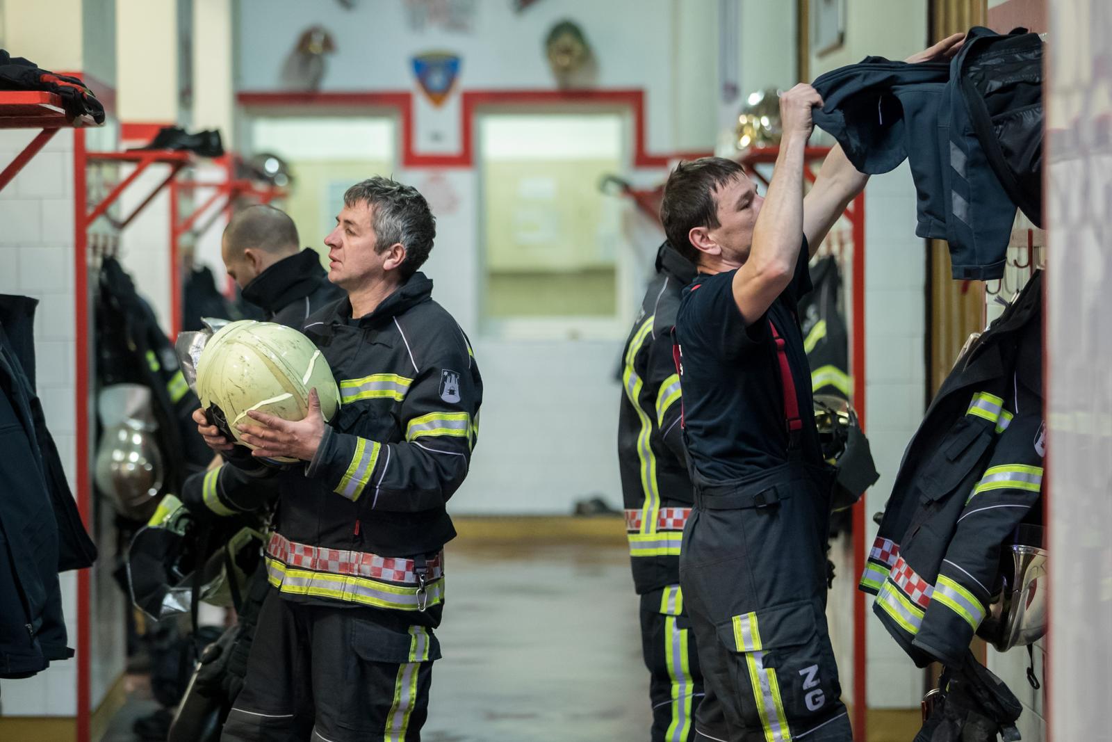 Vatrogasci Javne vatrogasne postrojbe Zagreb na Staru godinu spremni za svaku intervenciju
