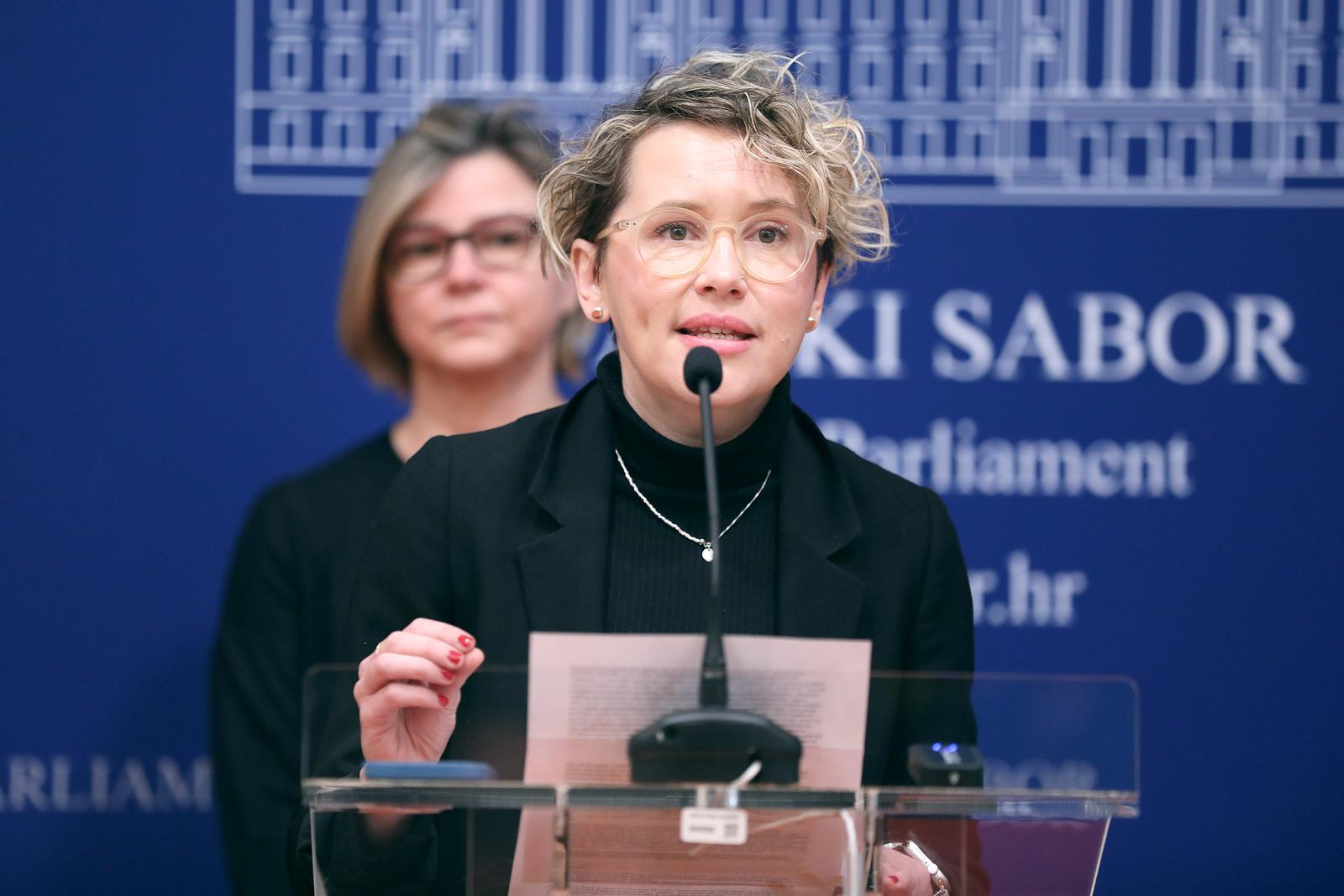 Zagreb: Ivana Kekin i Damir Bakic o reformi zdravstva