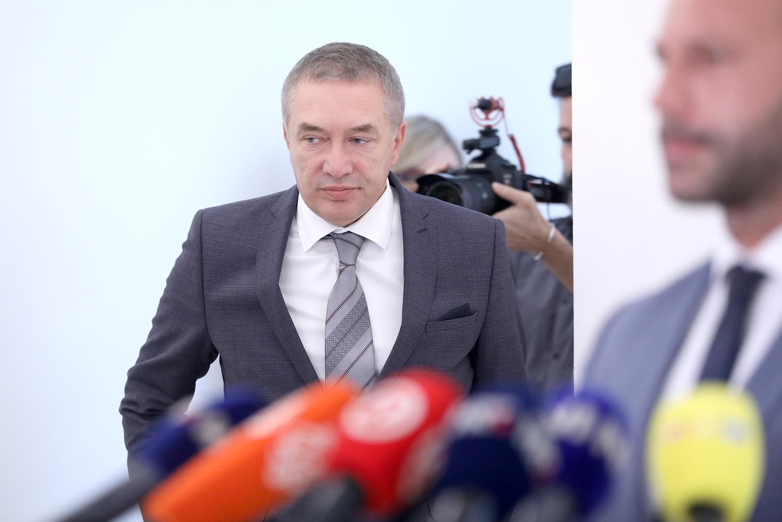 Zagreb: Dragan Kova?evi? bez izjave odlazi sa sjednice Antikorupcijskog vije?a