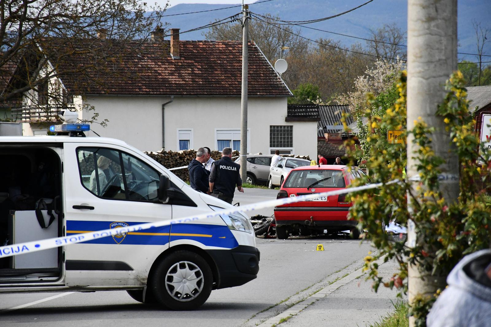 Novi Mihaljevci: Motociklist i suvozačica poginuli u sudaru s automobilom