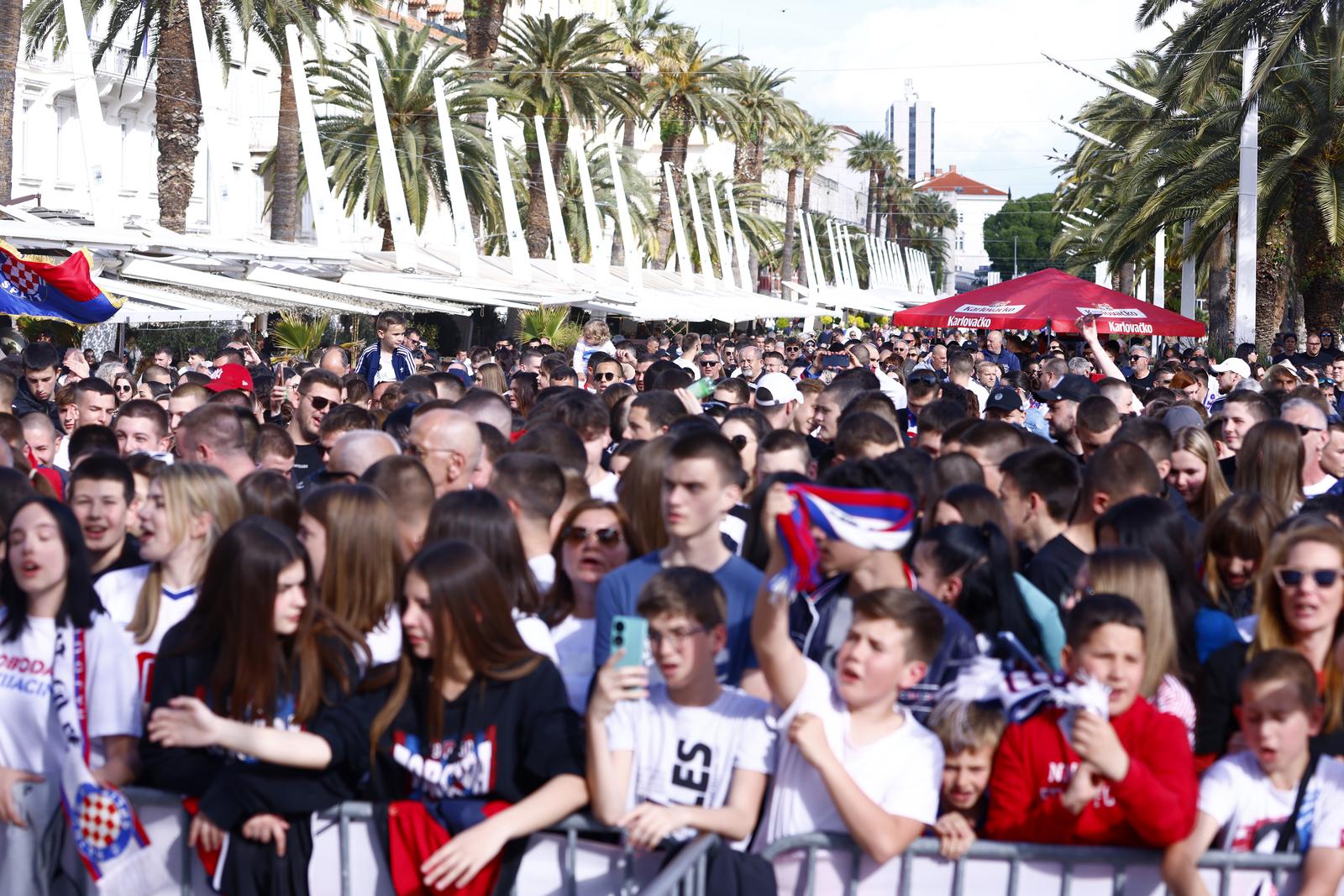 Split: Svečani doček za juniore Hajduka na Rivi