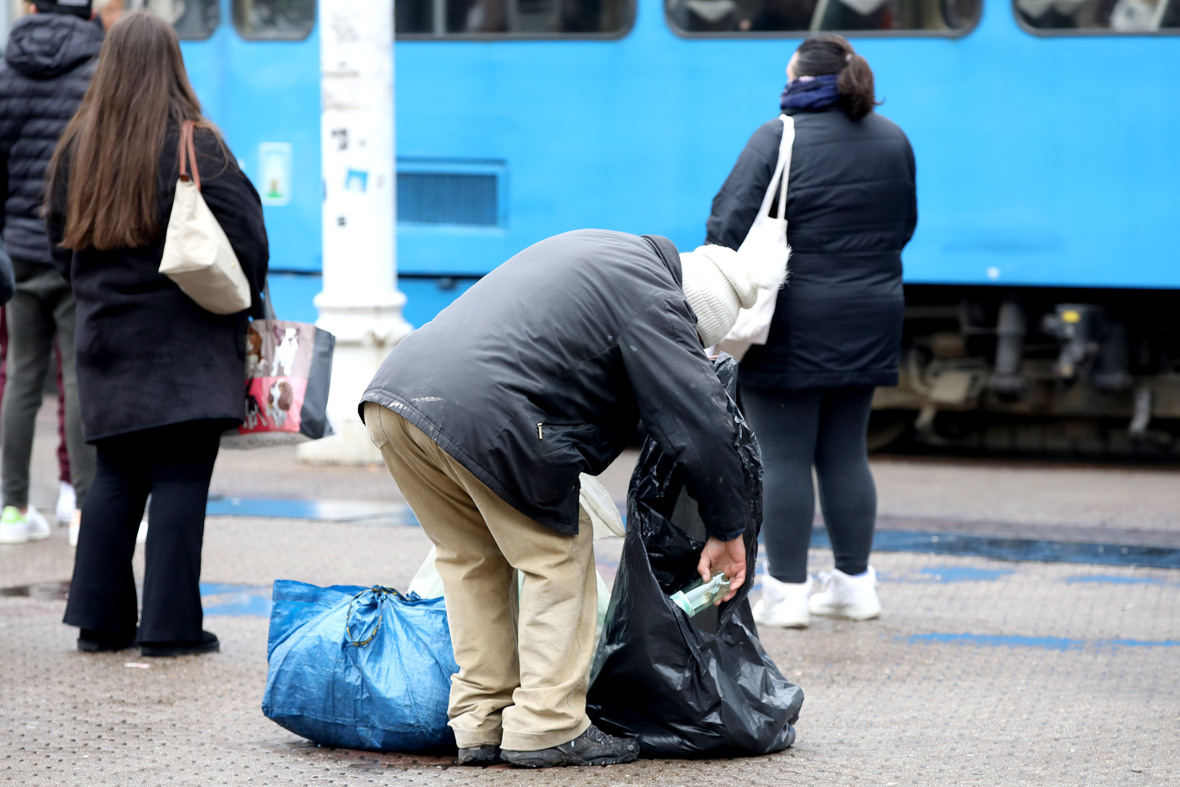 Zagreb: Svakodnevna poskupljenja starije ljude guraju preko praga siromaštva