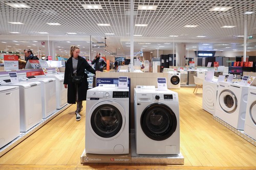 FRA: Galeries Lafayette soldes