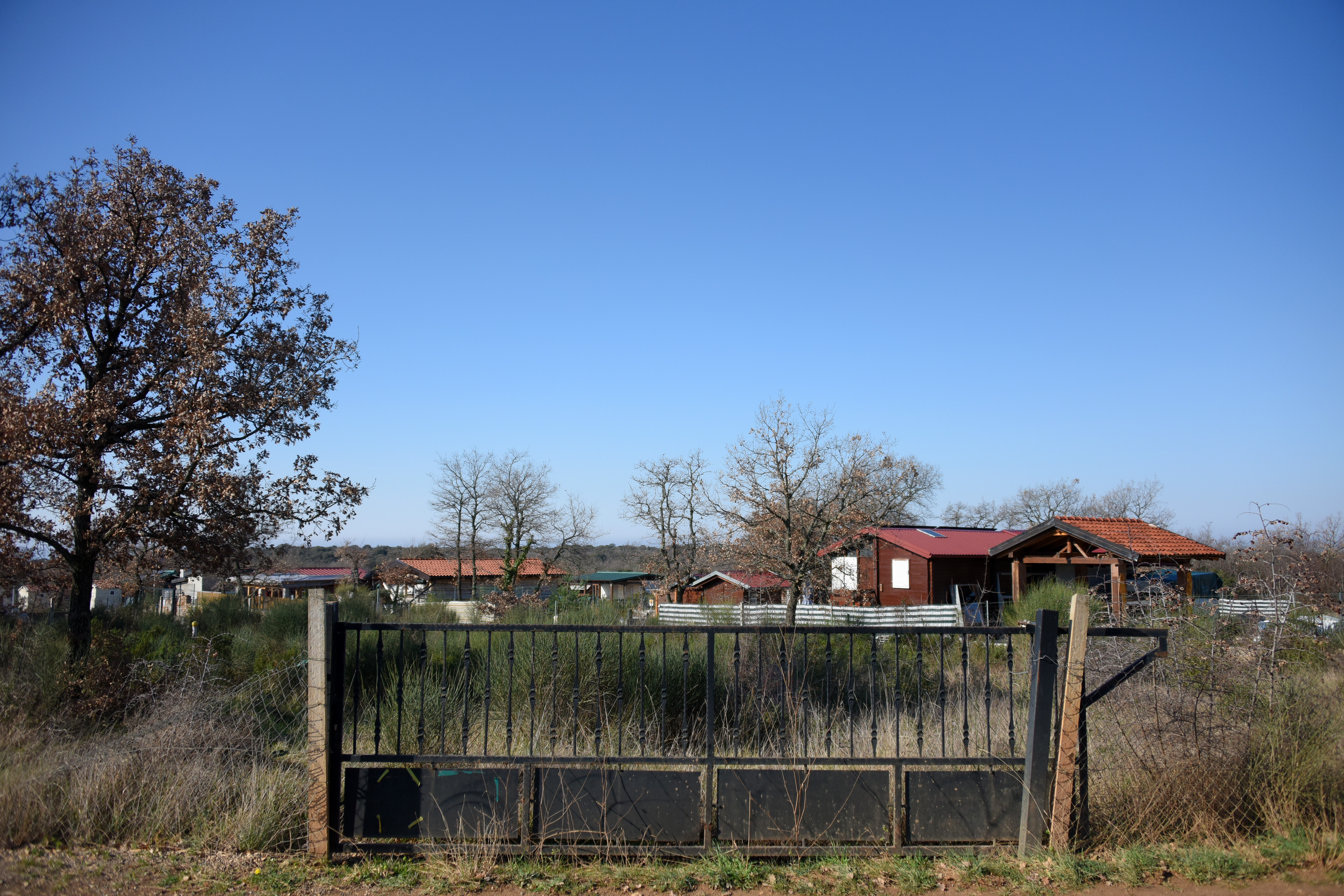 U Barbarigi održana konferencija za medije o bespravnoj gradnji nekretnina
