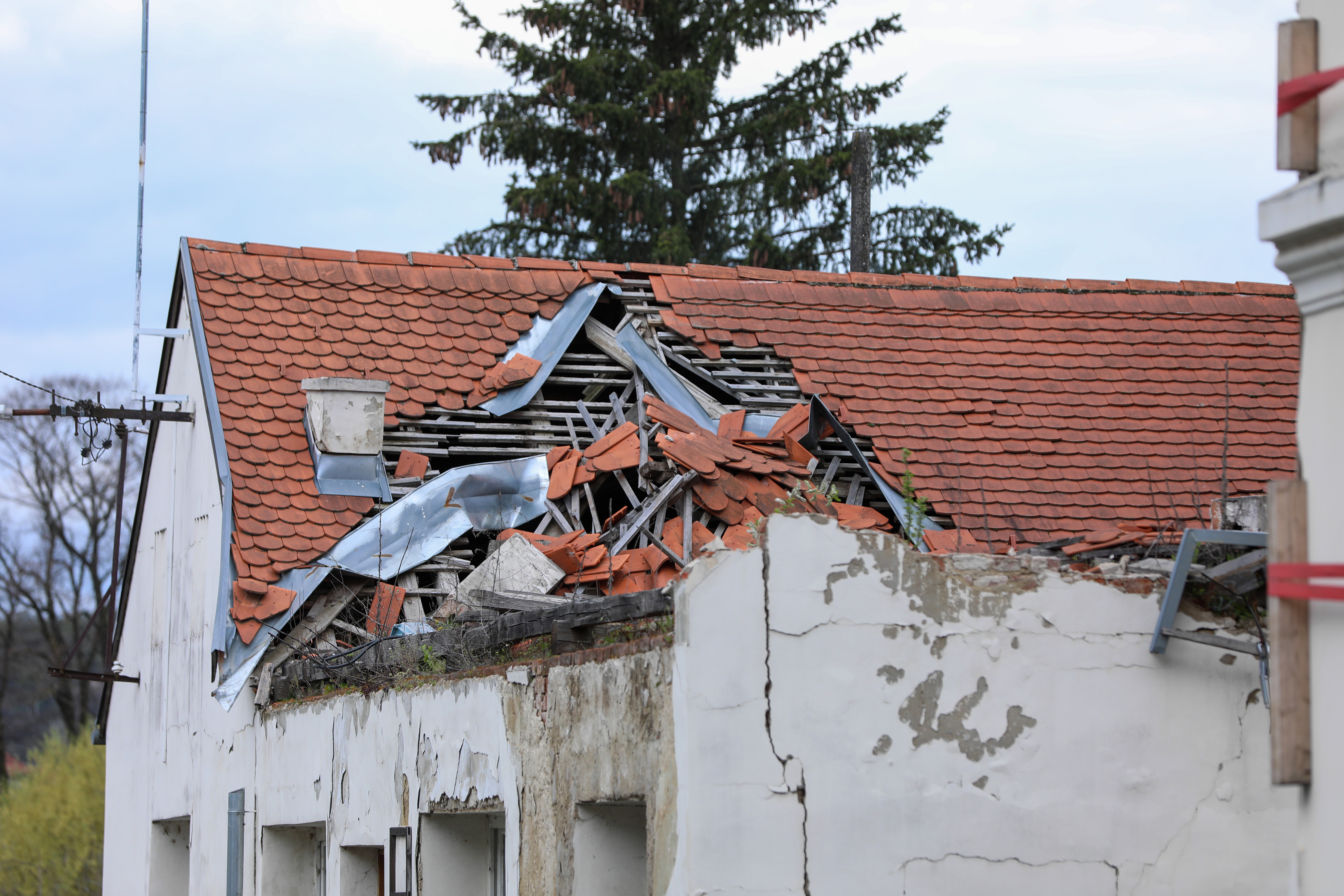 Petrinja: Ministri obišli radove u Ulici Ivana Gundulića