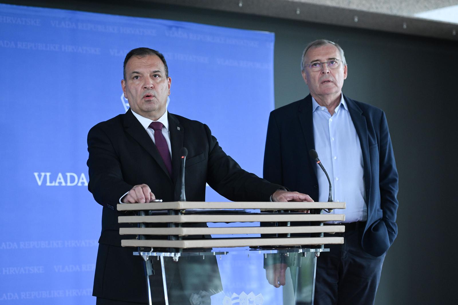 Zagreb: Ministar Vili Beroš obratio se medijima nakon sjednice Vlade