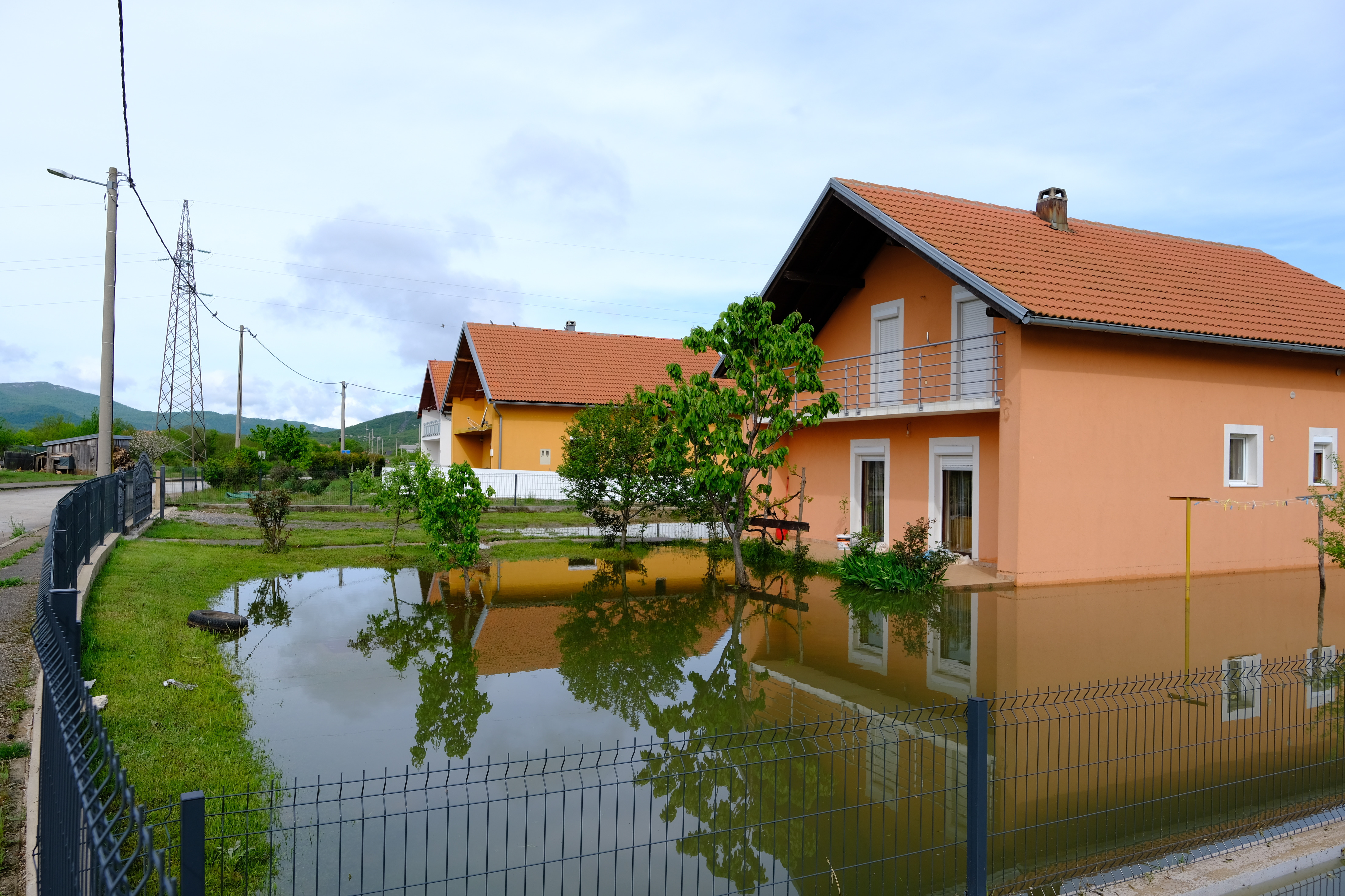 Gračac: Stanje jutro nakon što se izlila rijeka Otuča