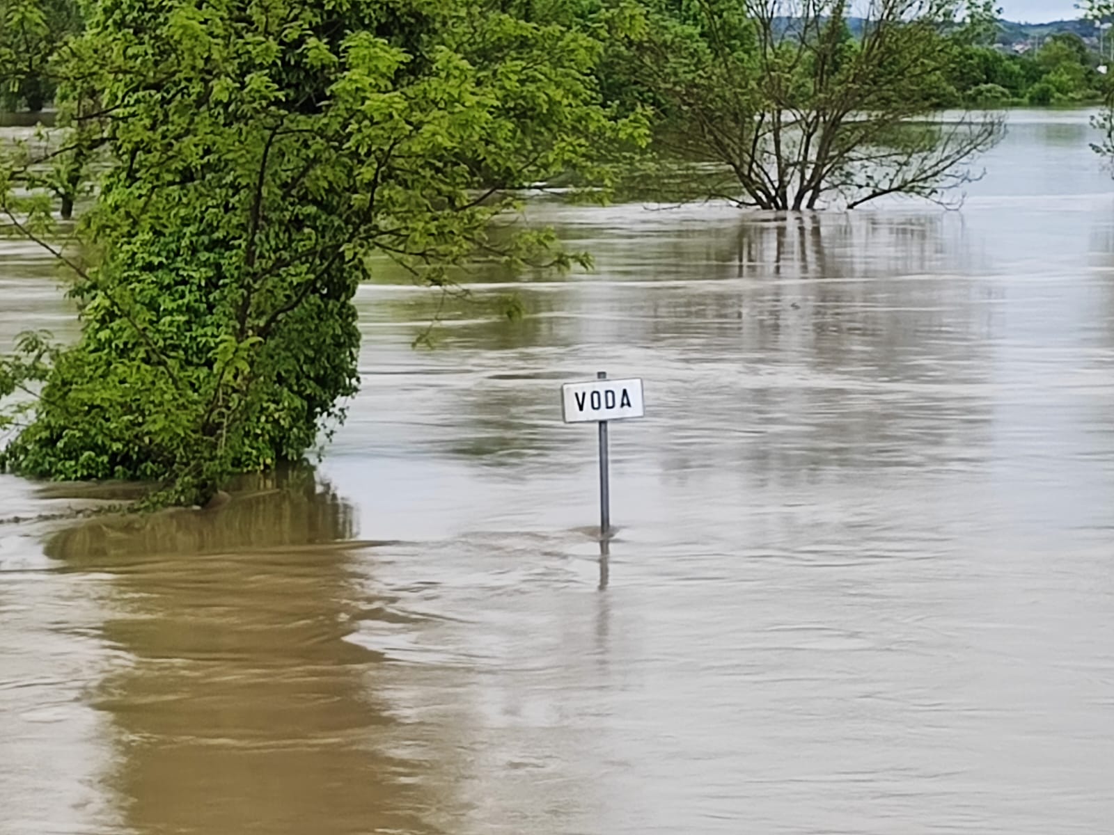 voda, poplava, korana