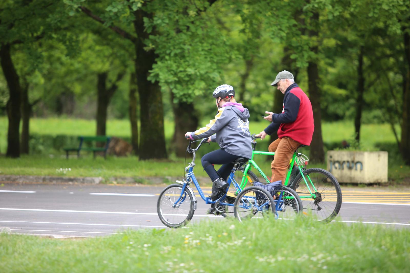 Zagreb: Subotnje popodne uz jezero Jarun
