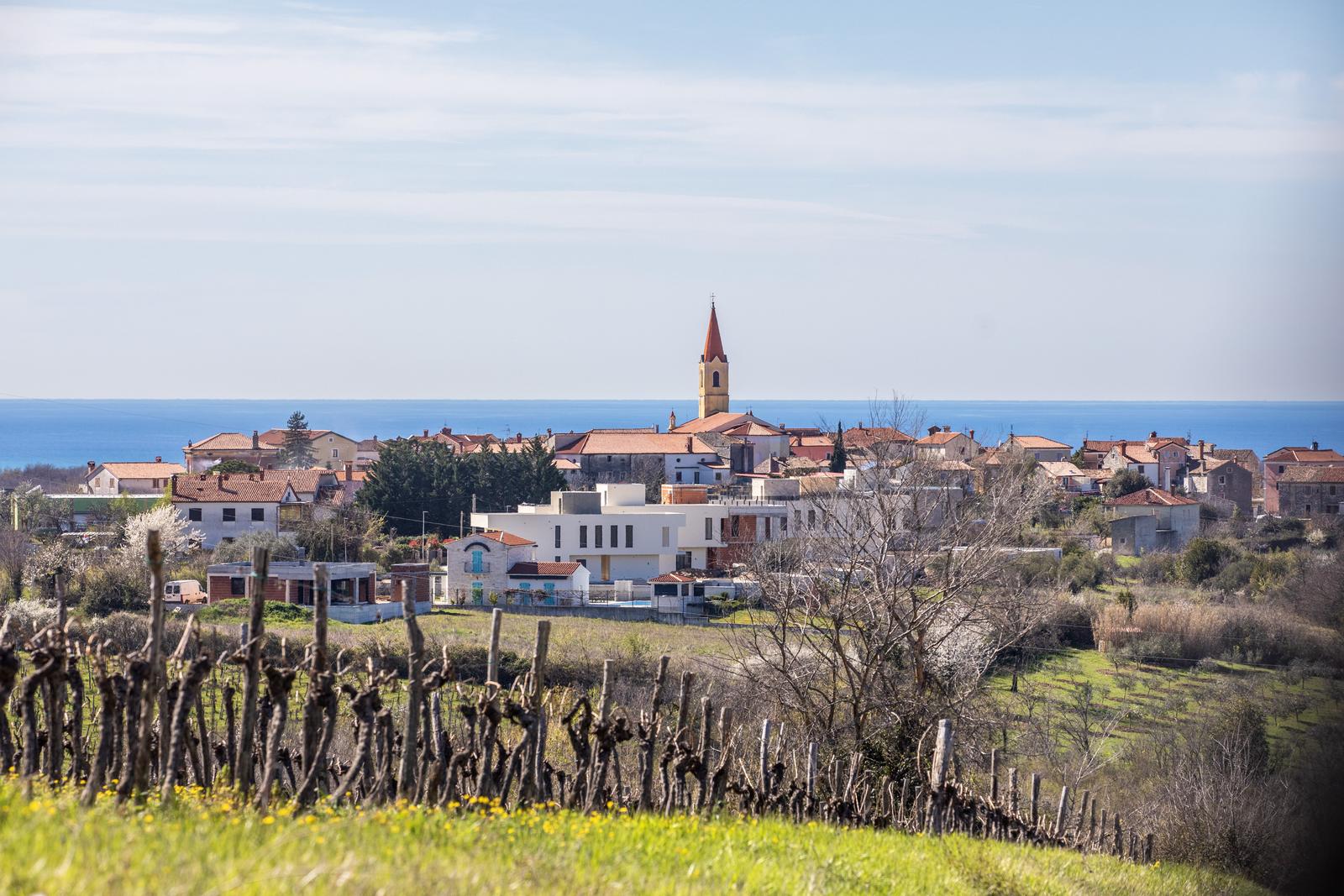 Vikendice poznatih osoba u Istri