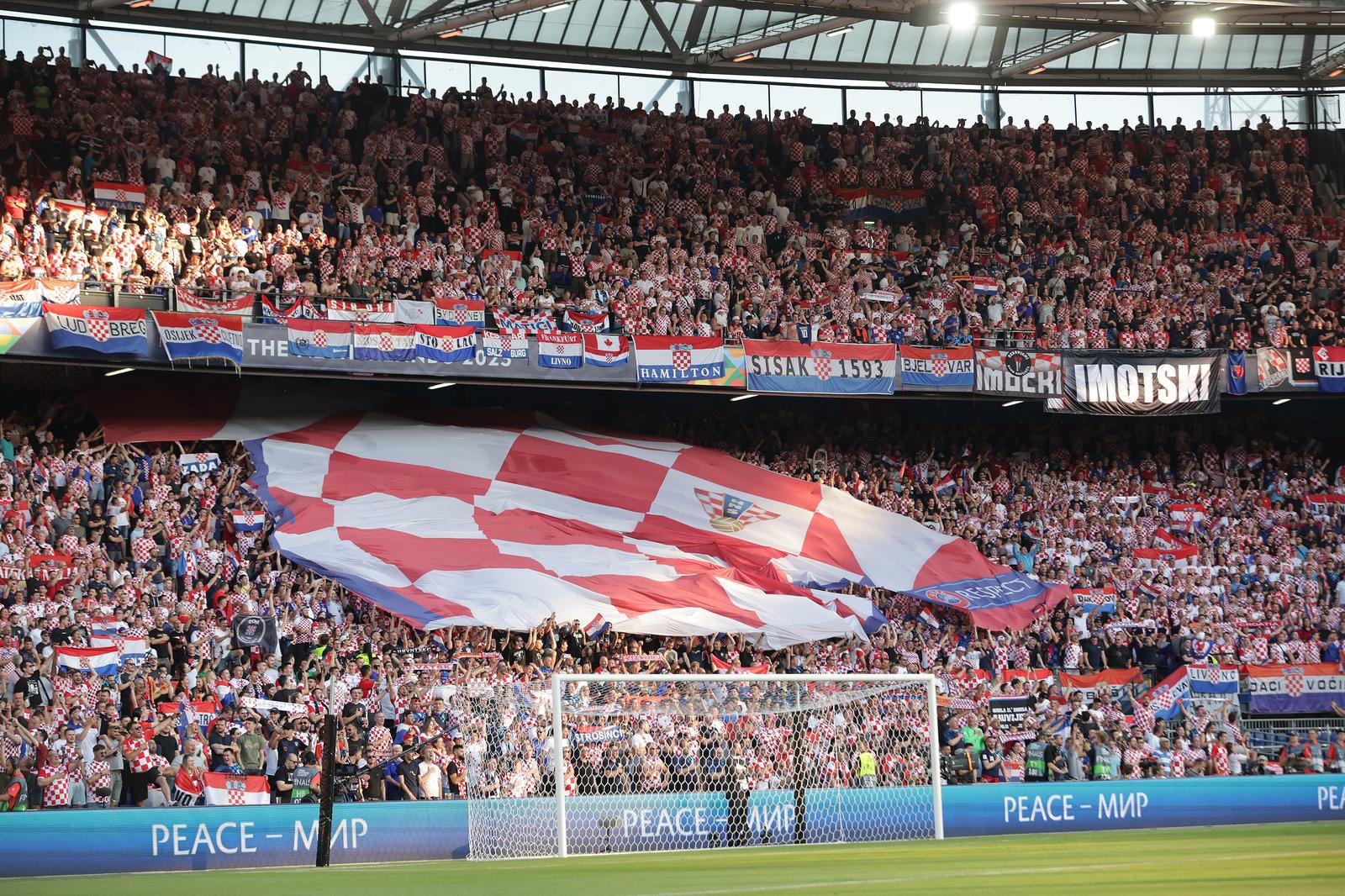 Rotterdam: Atmosfera na stadionu De Kuip na završnici Lige nacija