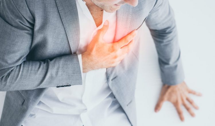 infarkt, srčani udar, bol, prsa