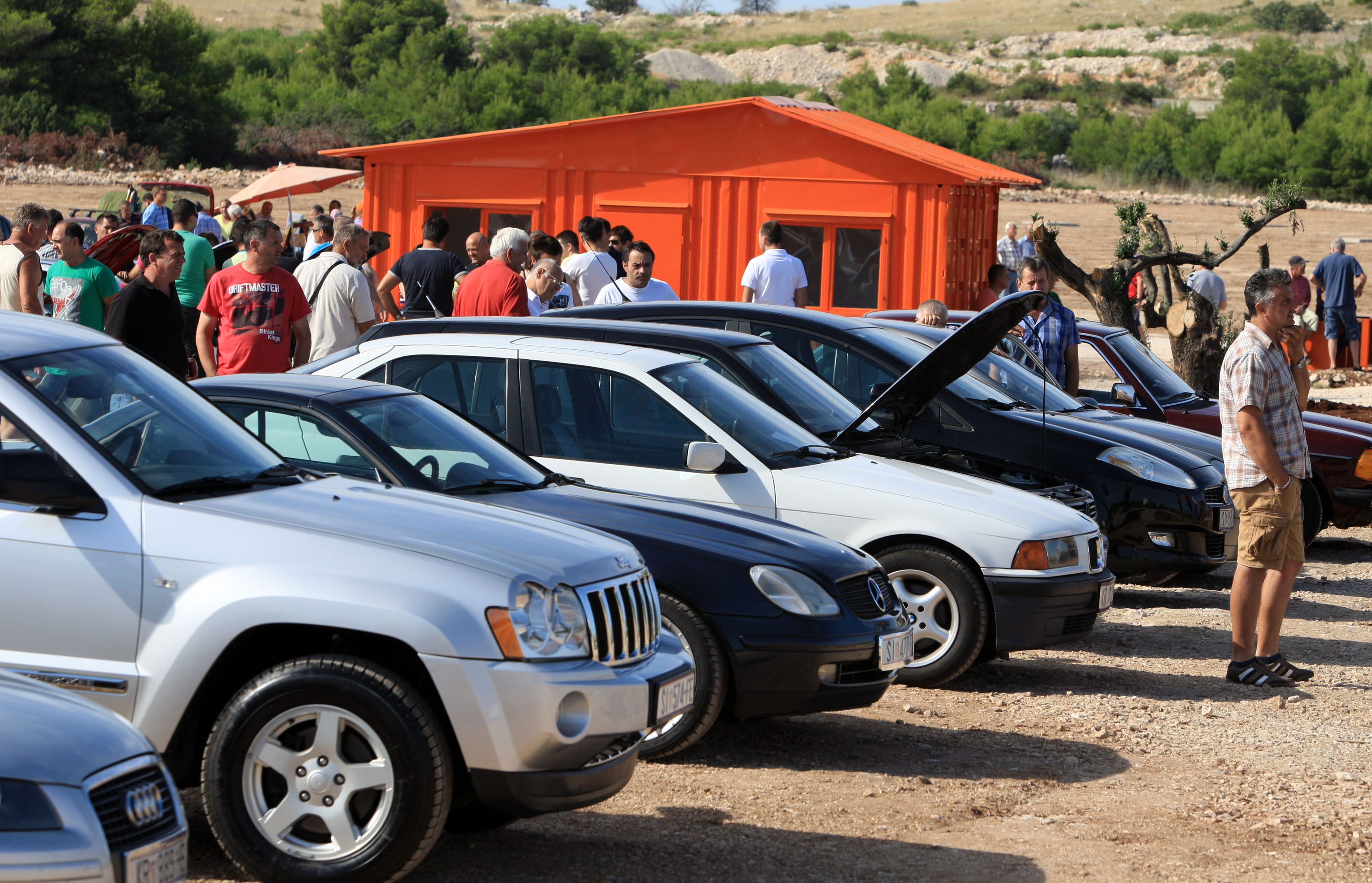 ibenik: Novootvoreni sajam rabljenih automobila u gospodarskoj zoni Podi