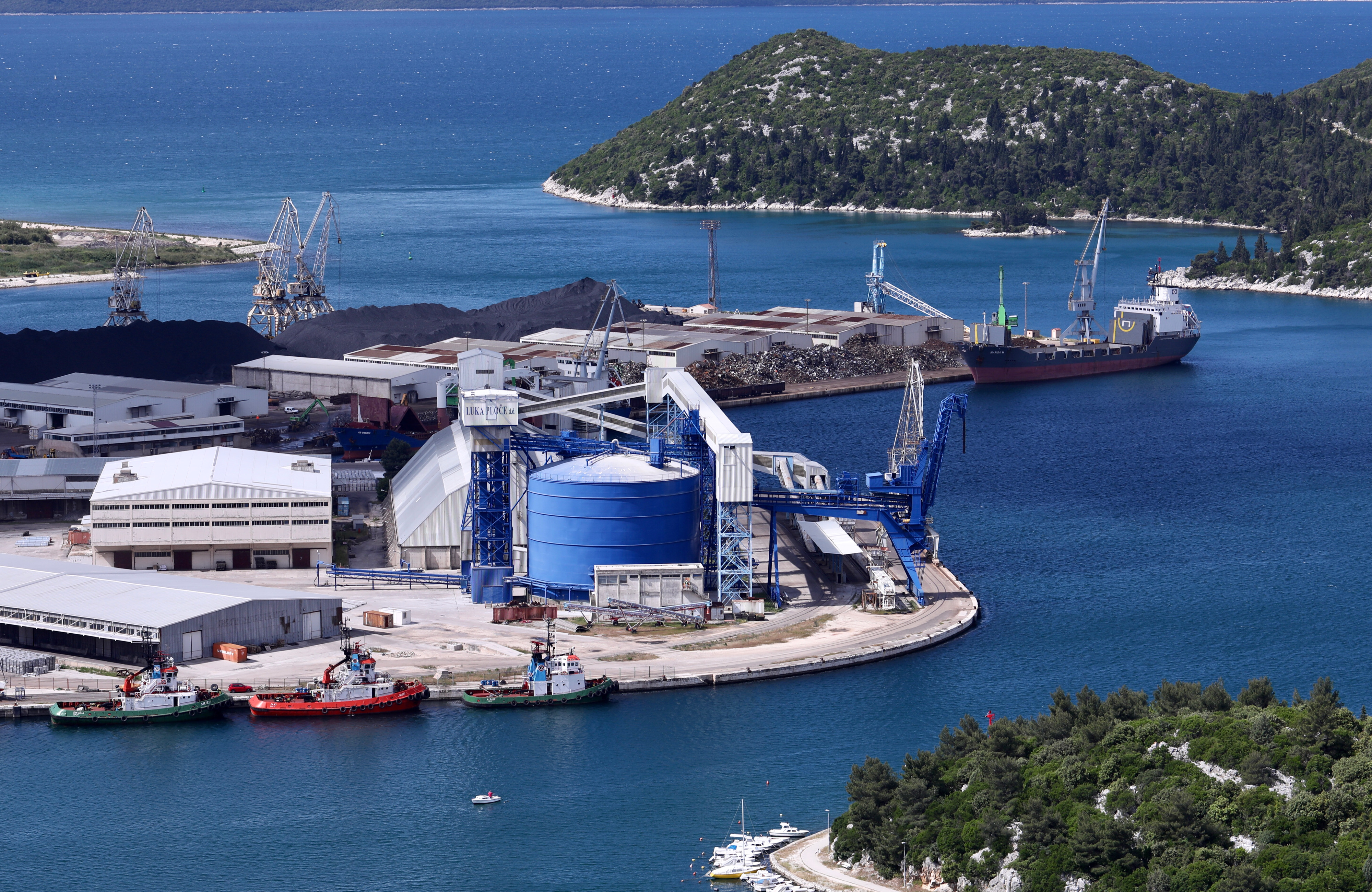 Panoramski pogled na Ploče