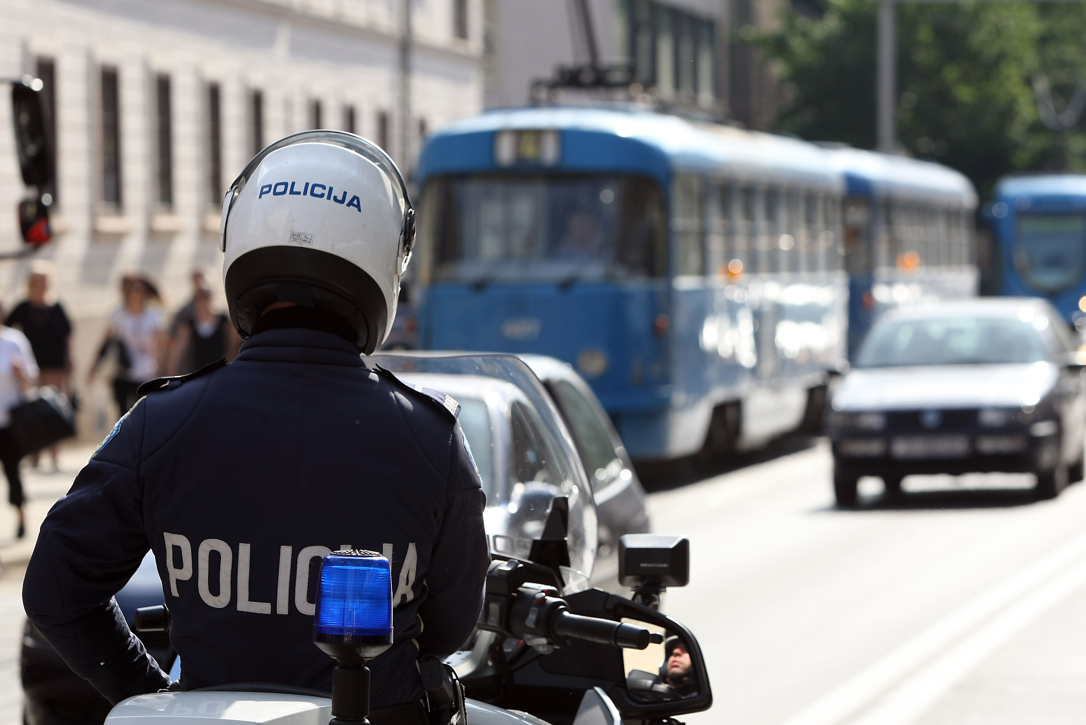 Zagreb: Osobni automobil udario pjeaka u Vlakoj ulici