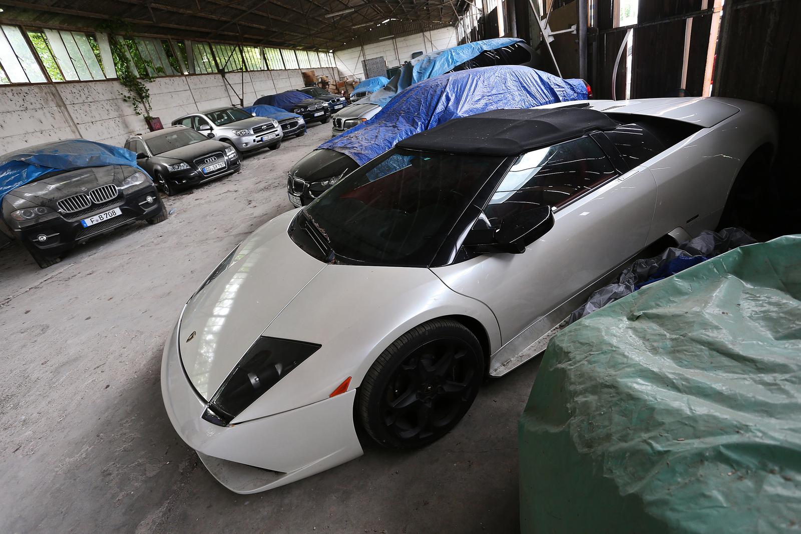 Zagreb: Skladite luksuznih automobila koje je zaplijenila Carina