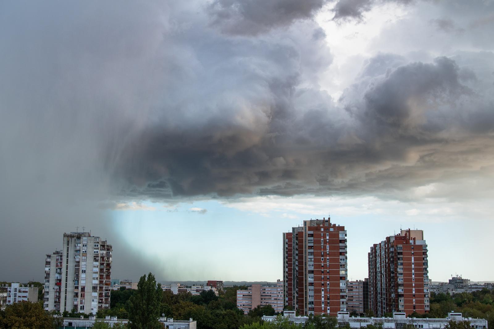 Zagreb i okolicu pogodilo snažno nevrijeme