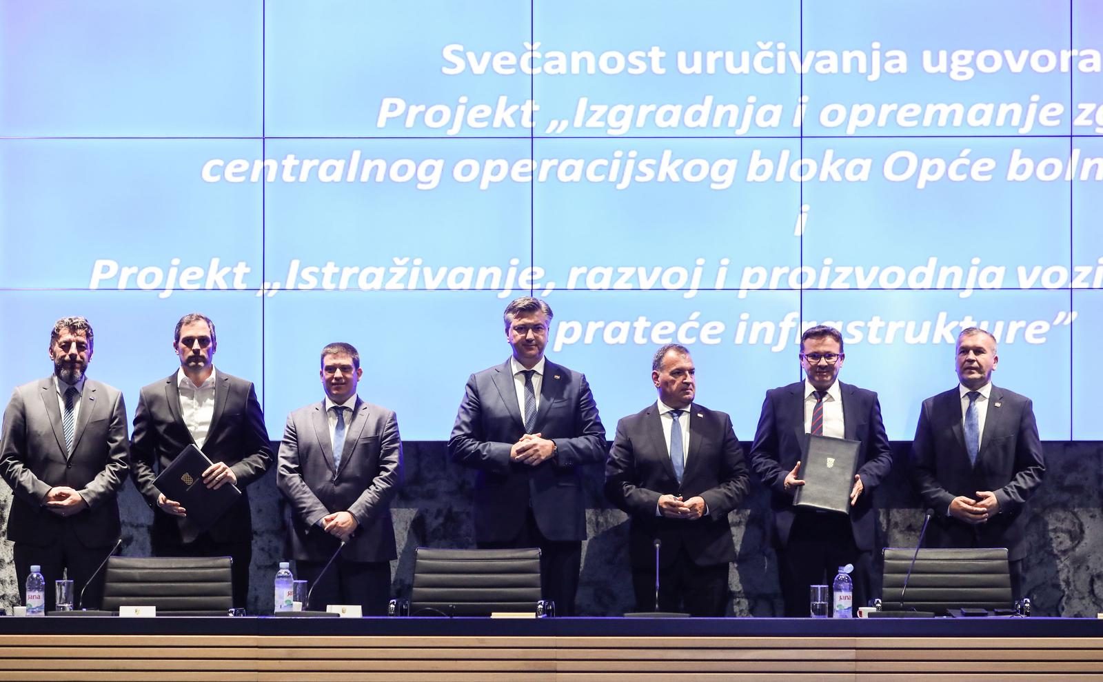 Zagreb: Potpisana dva ugovora o dodjeli besplatnih sredstava