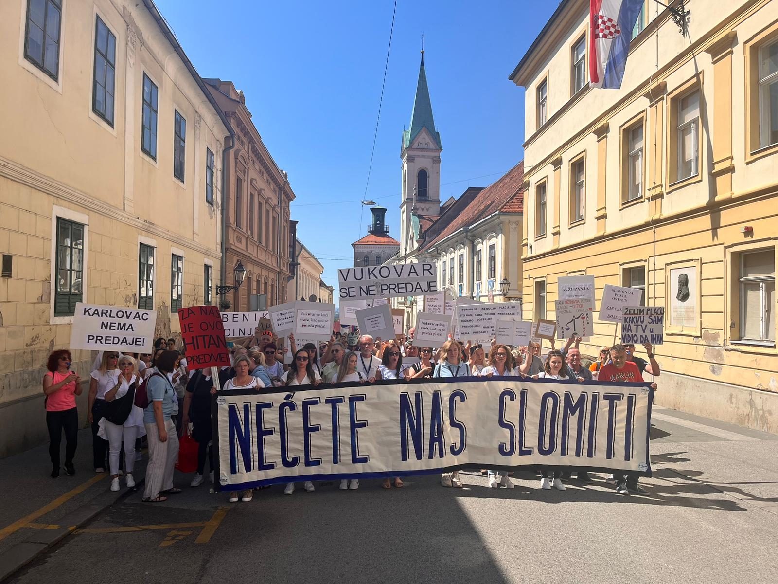 štrajk prosvjed službenici