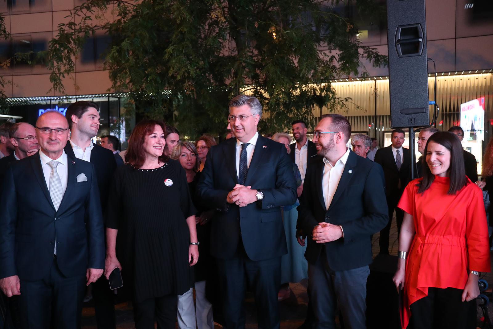 Zagreb: Na Europskom trgu obilježena deseta godišnjica ulaska Hrvatske u Europsku uniju