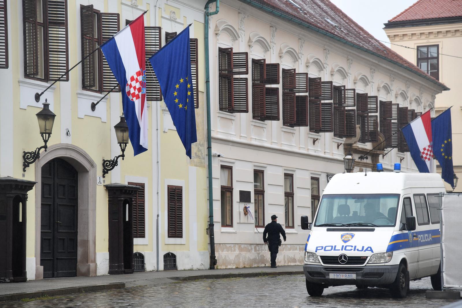 Zagreb: Interventna policija ispred zgrade Vlade zbog prijetnji Plenkoviću i drugim članovima Vlade