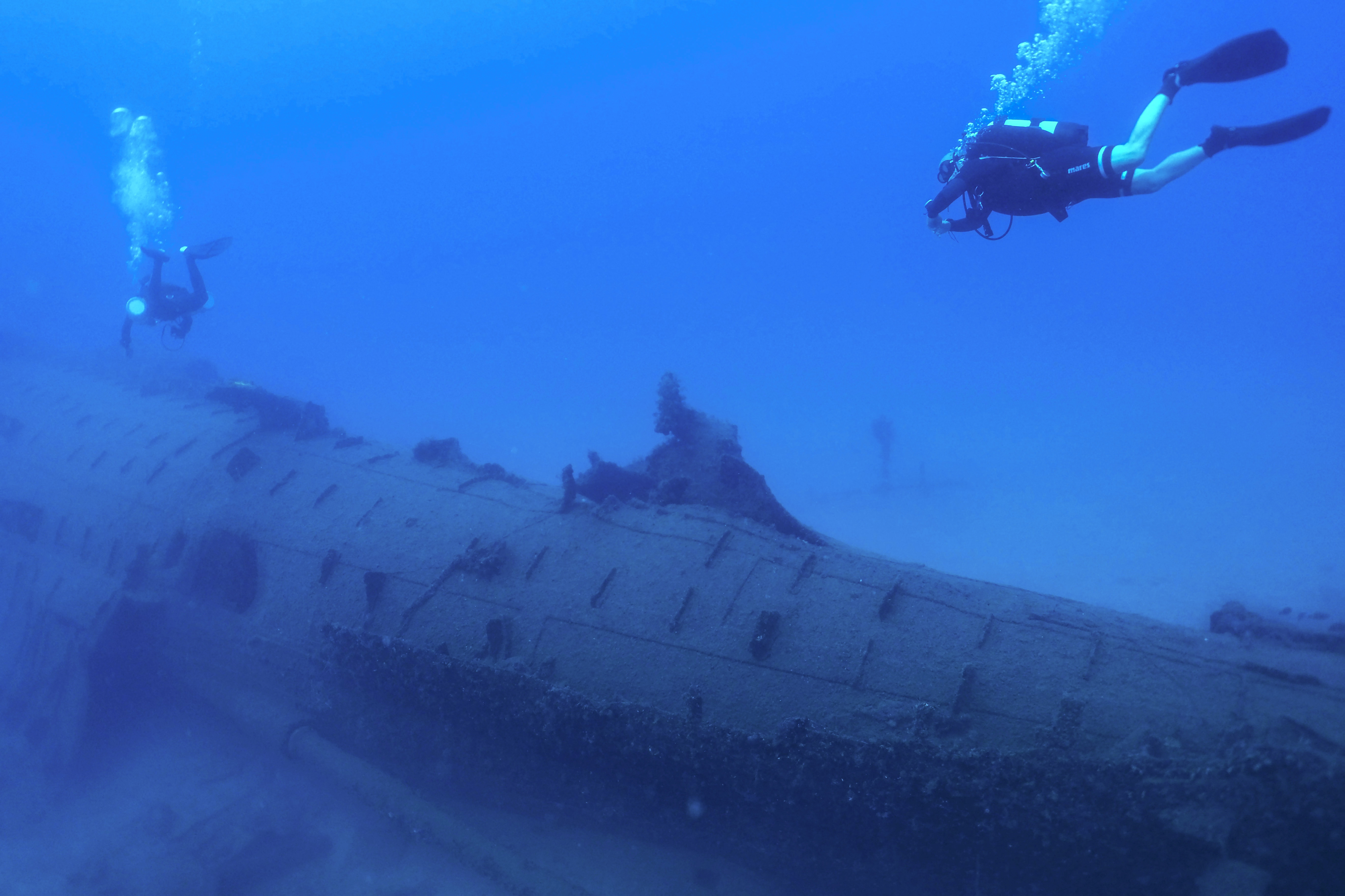 brodolom, olupina, ronioc