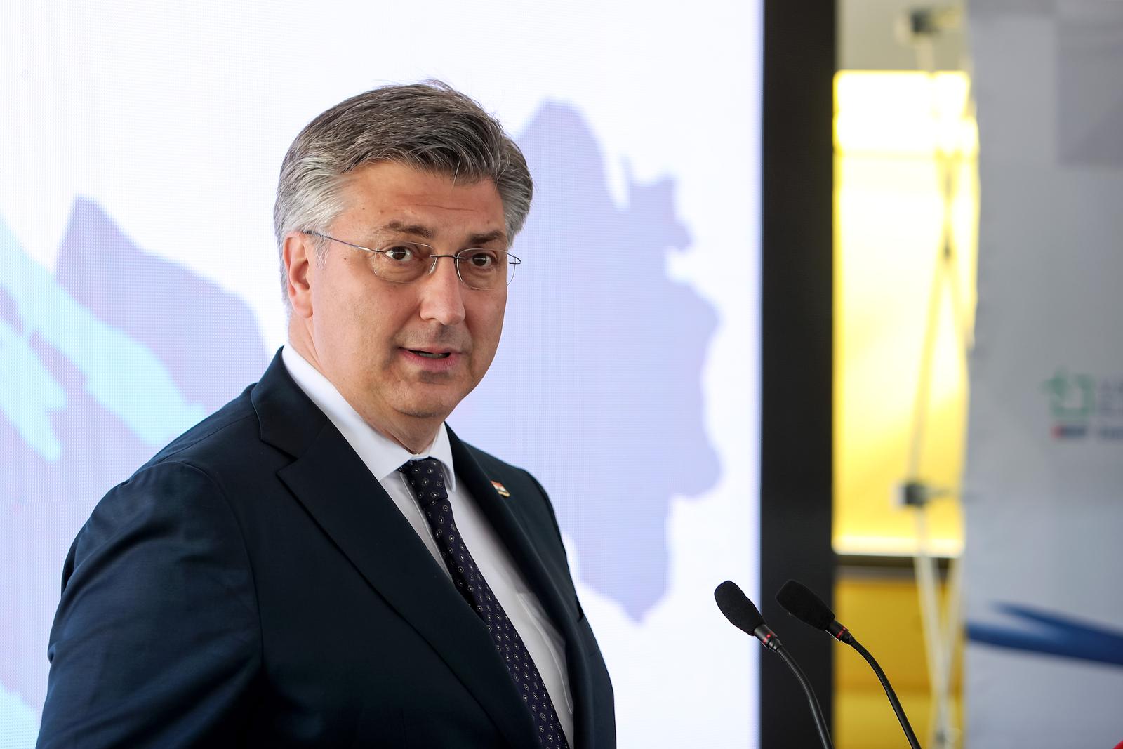 U Obrovcu u pogon puštena najveća sunčana elektrana u Hrvatskoj